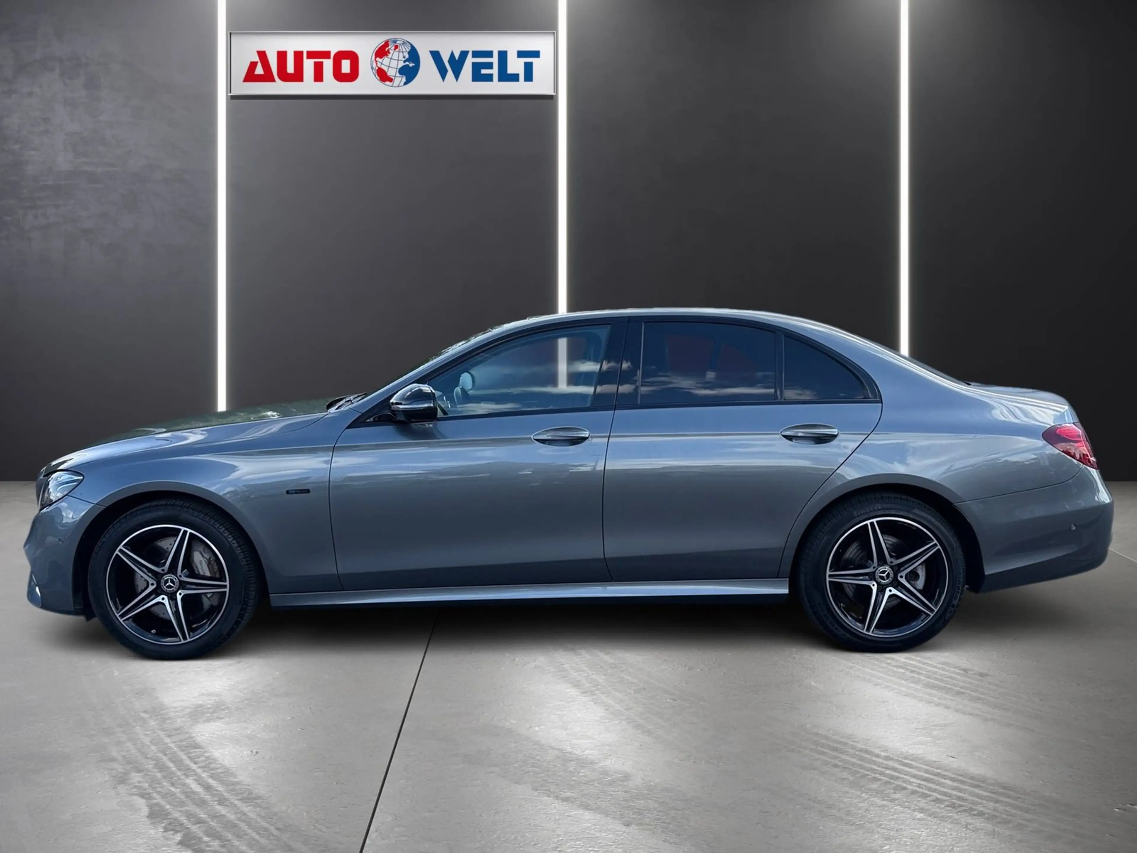 Mercedes-Benz E 200 E300e Lim. AMG Line Automatik LED Virtual Cockpi — photo 6