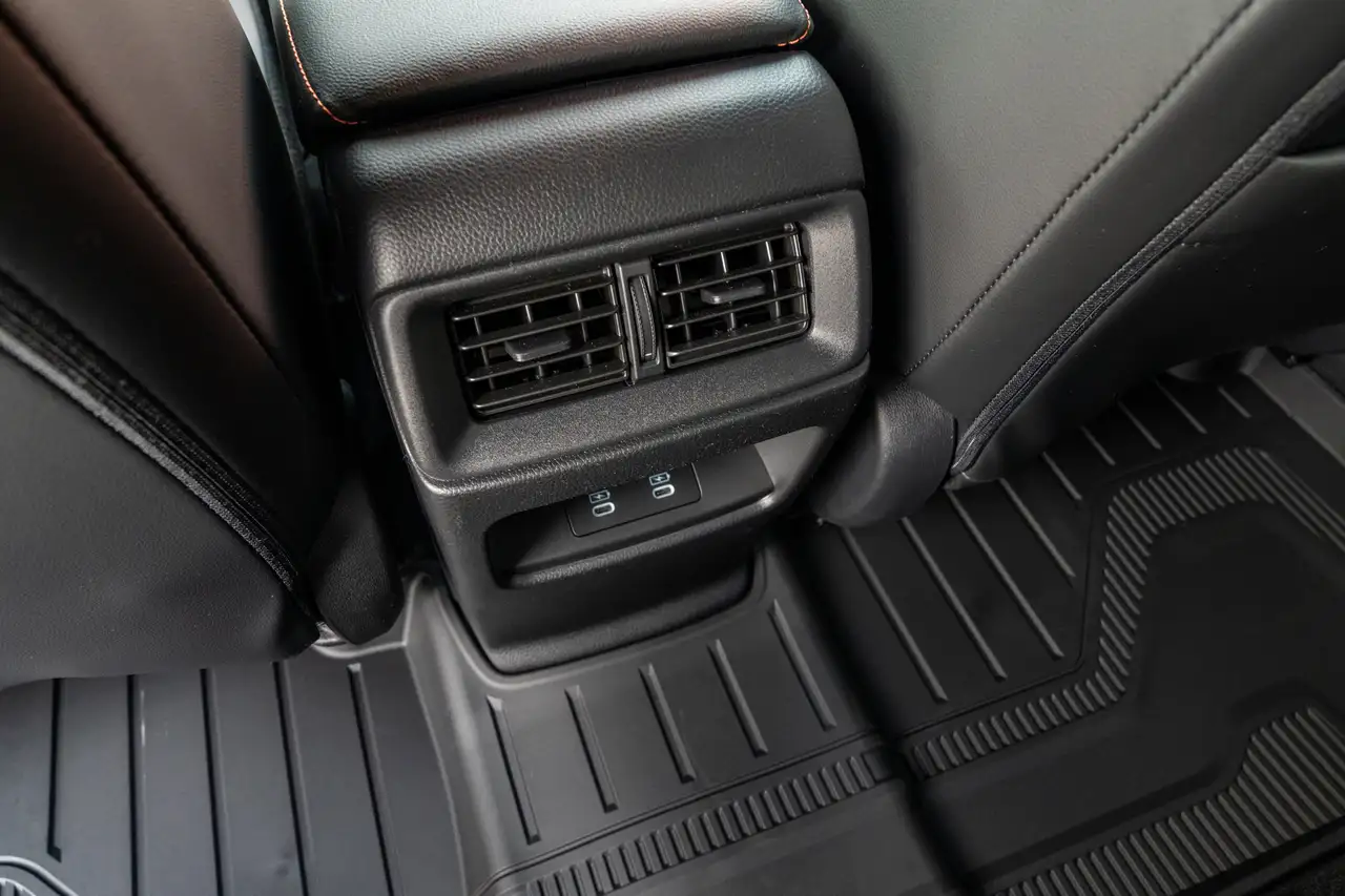 Honda CR-V photo Honda CR-V