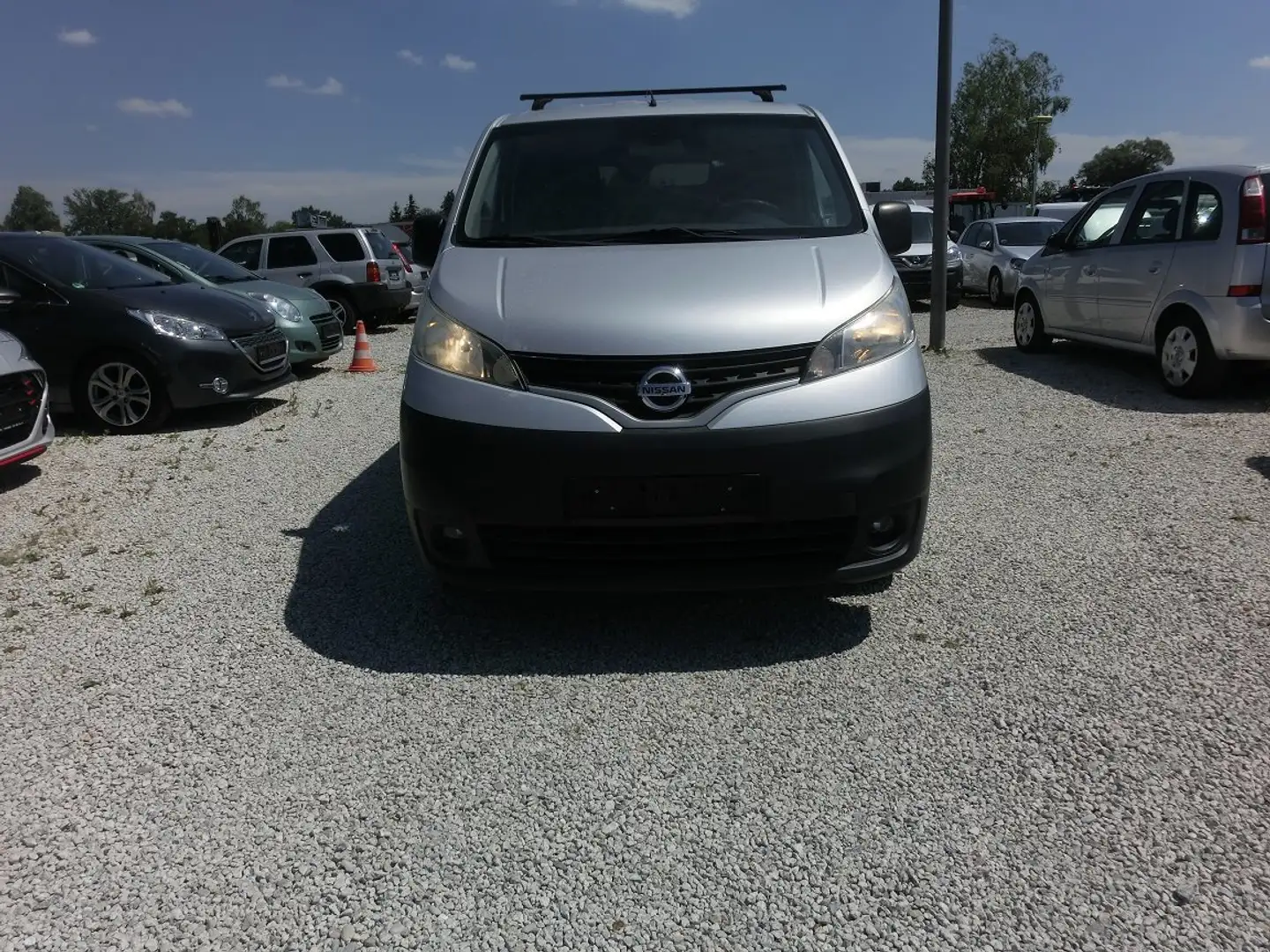 Nissan Evalia Kasten 6 Gang Серый - 1