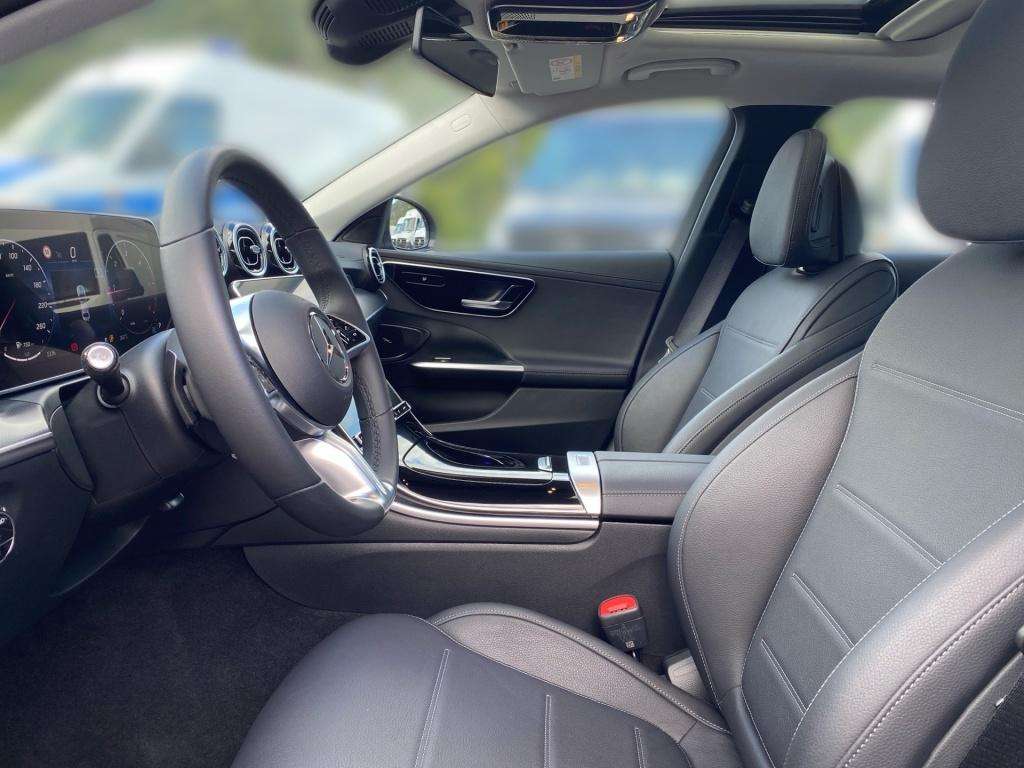 Mercedes-Benz C 220