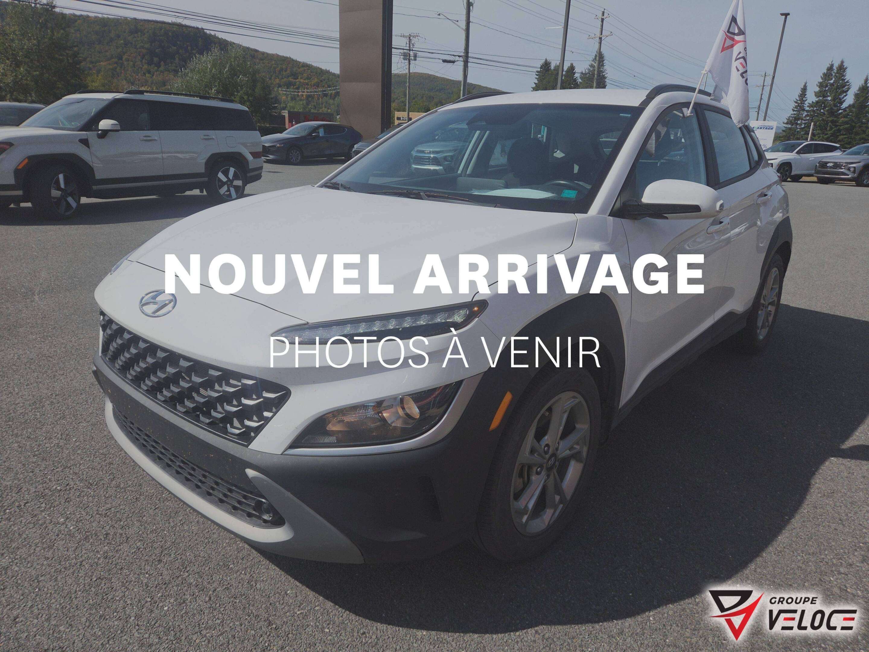 White 2022 Hyundai Kona SUV / Crossover  Automatic