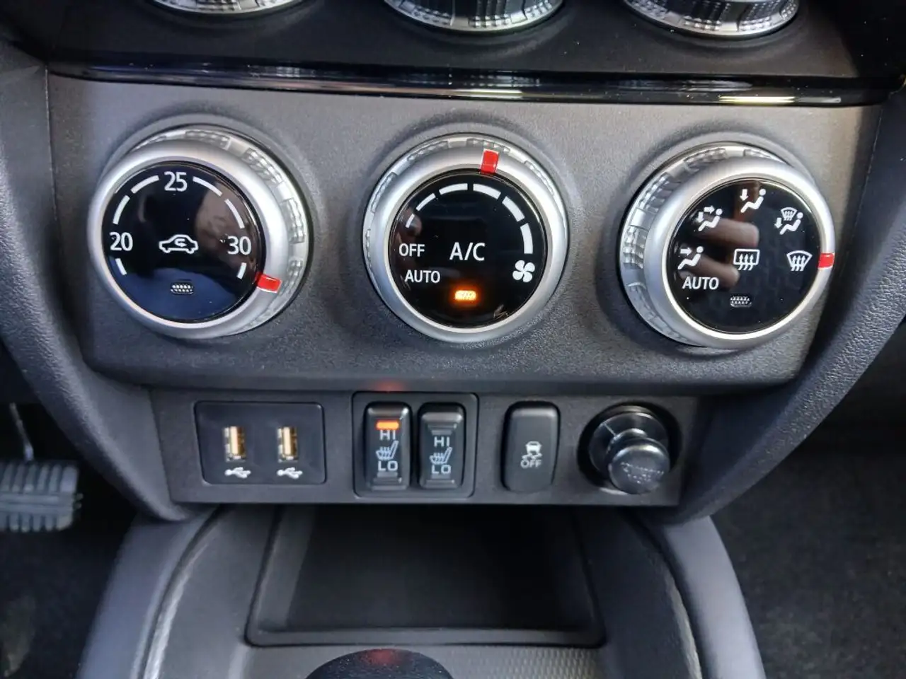 Mitsubishi RVR снимка Mitsubishi RVR