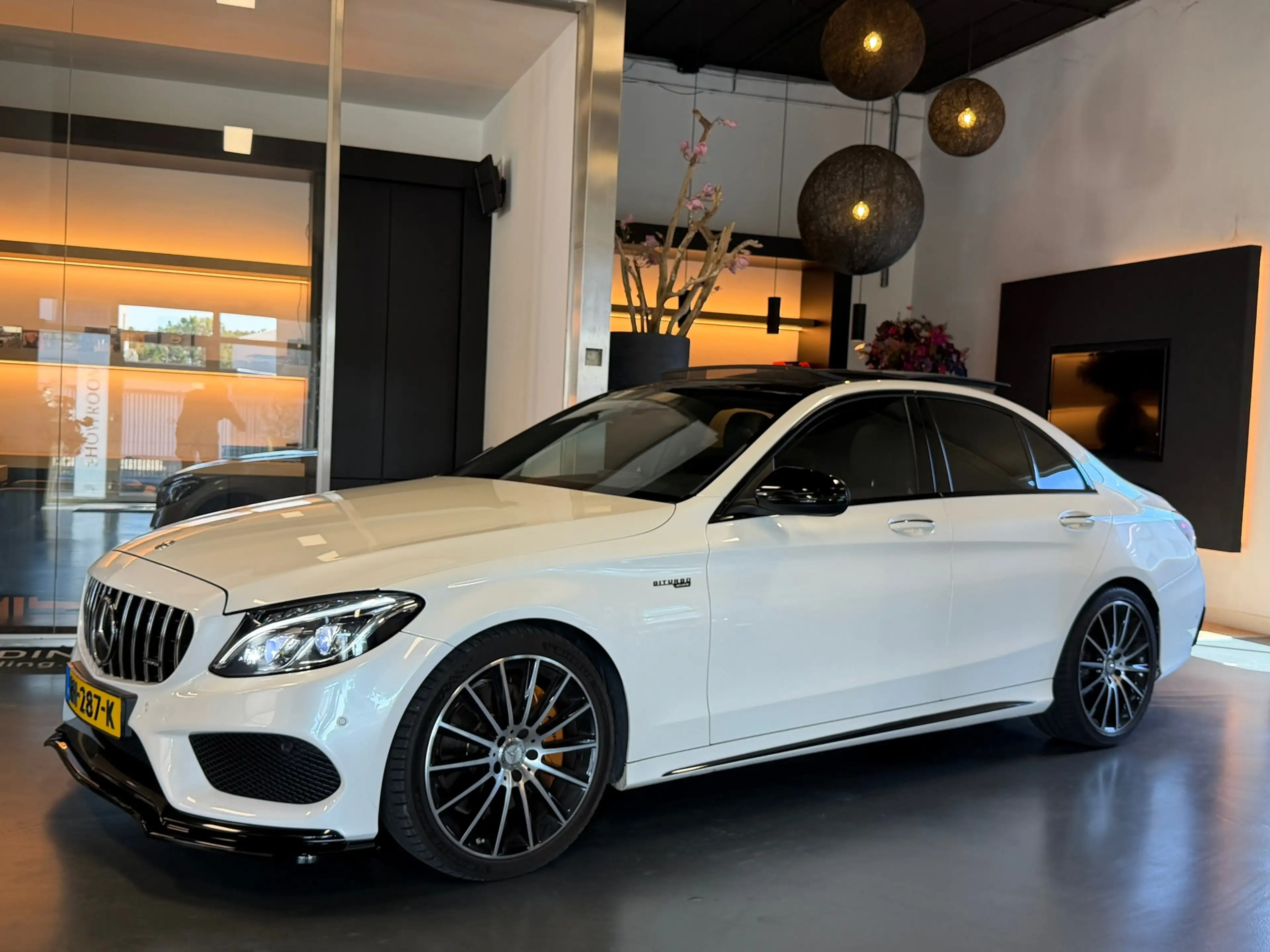 Mercedes-Benz C 400 4MATIC Amg night Pano Memory Burmester Sfeerverl. — photo 3