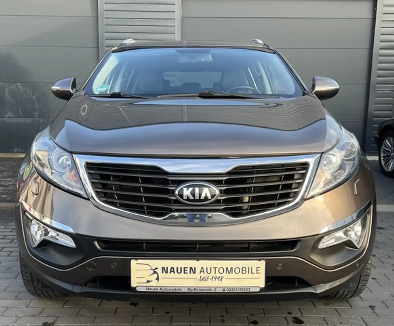 Kia Sportage Spirit+Klima+SHZ+RFK+Navi+Automatik+ Braun - 2