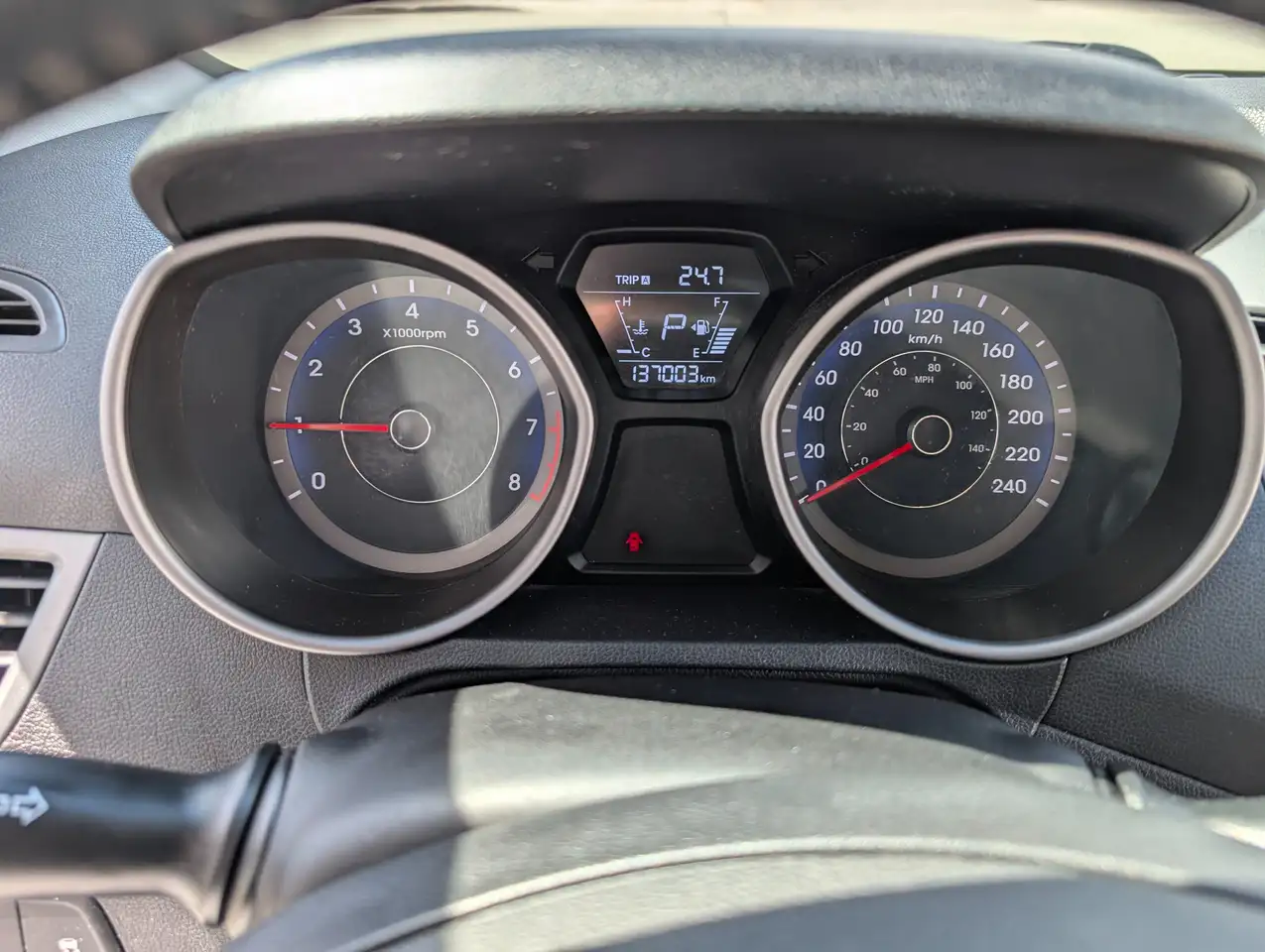 Hyundai ELANTRA снимка Hyundai ELANTRA