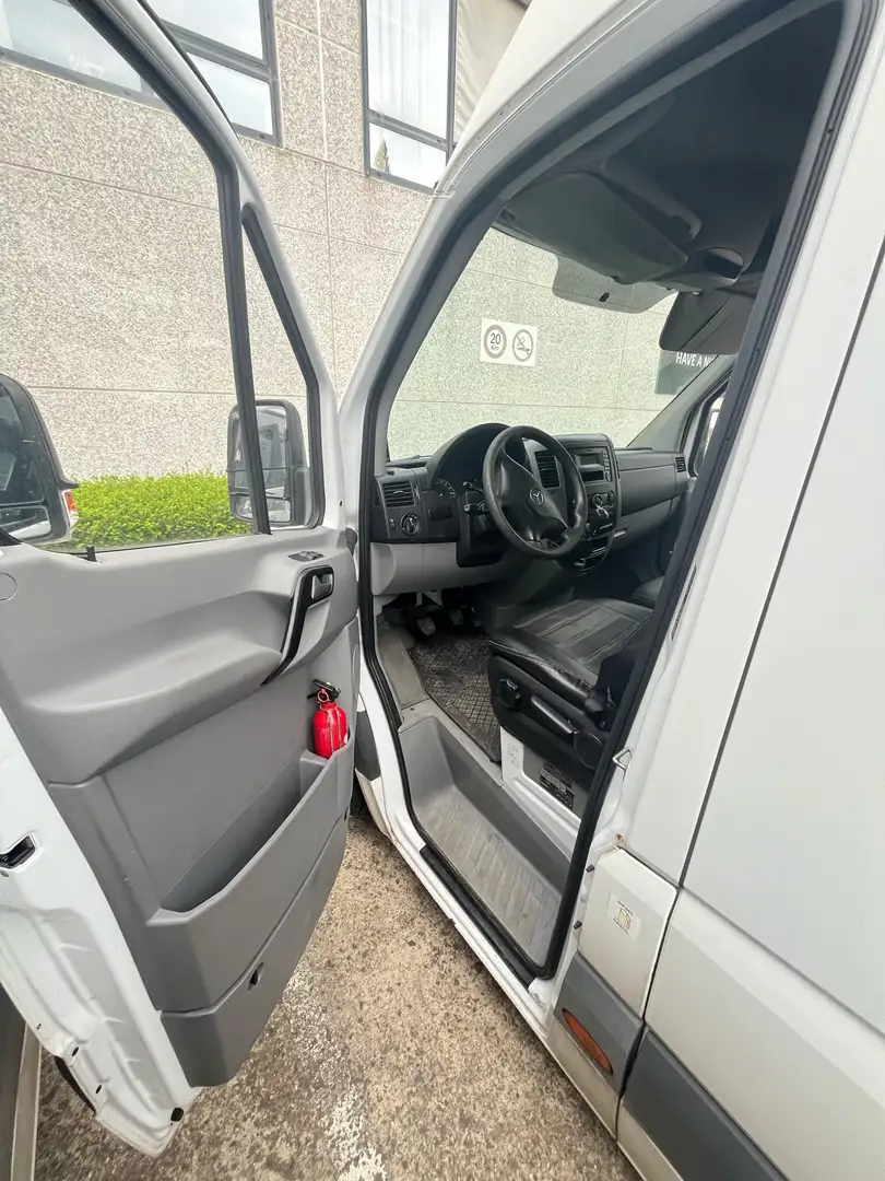 Mercedes-Benz Sprinter - 1
