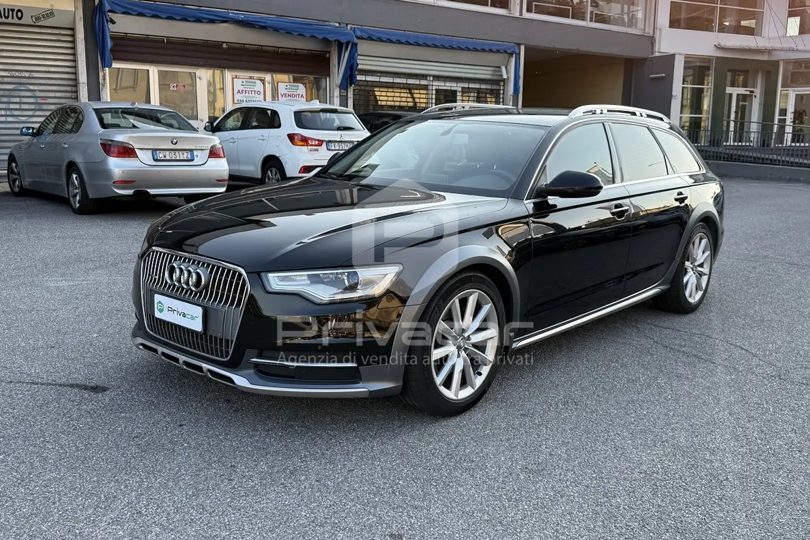 Audi A6 allroad A6 allroad 3.0 TDI S tronic Business Plus Schwarz - 1
