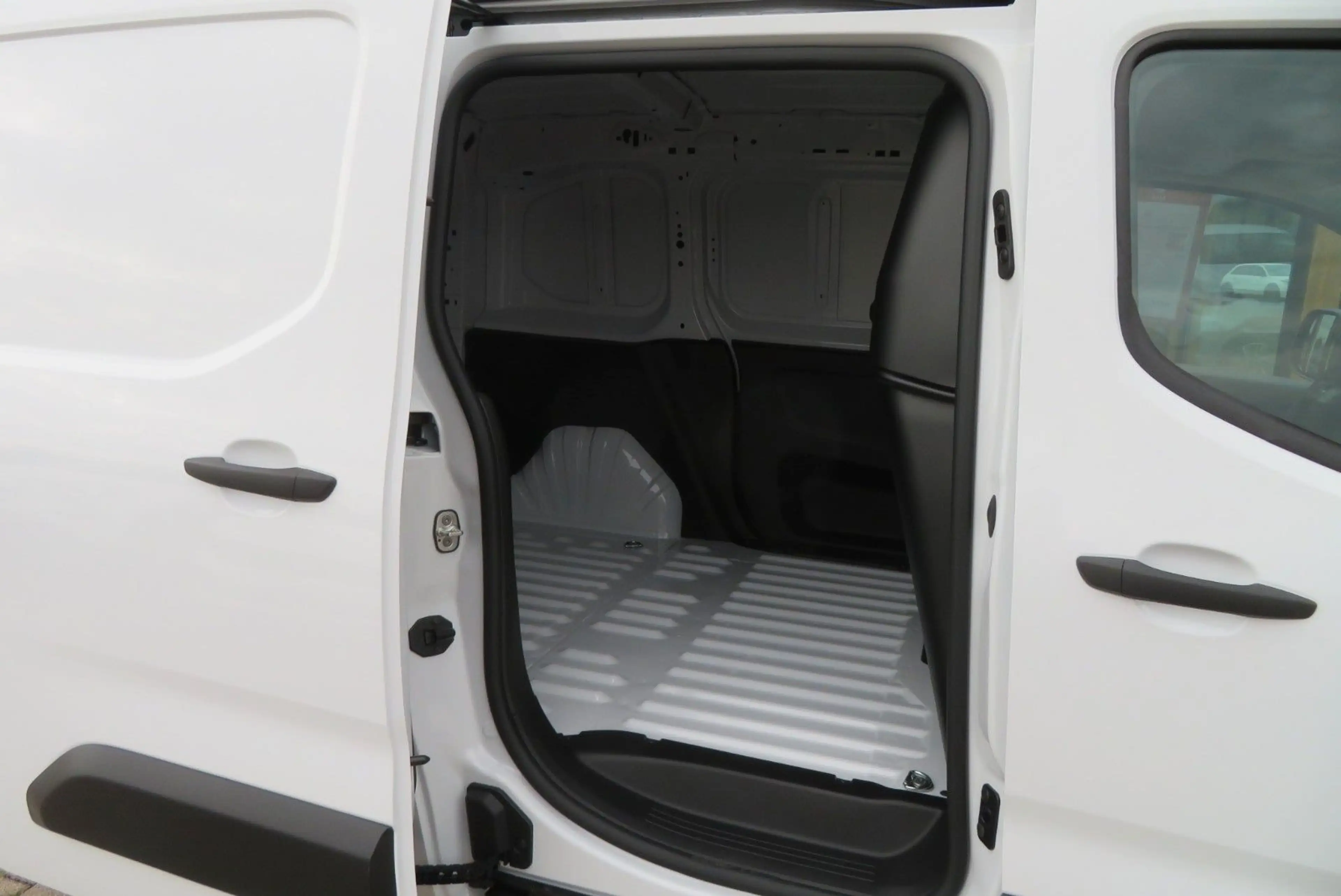 Fiat Doblo Doblò Kasten M 1.5 Diesel 75 kW — photo 10