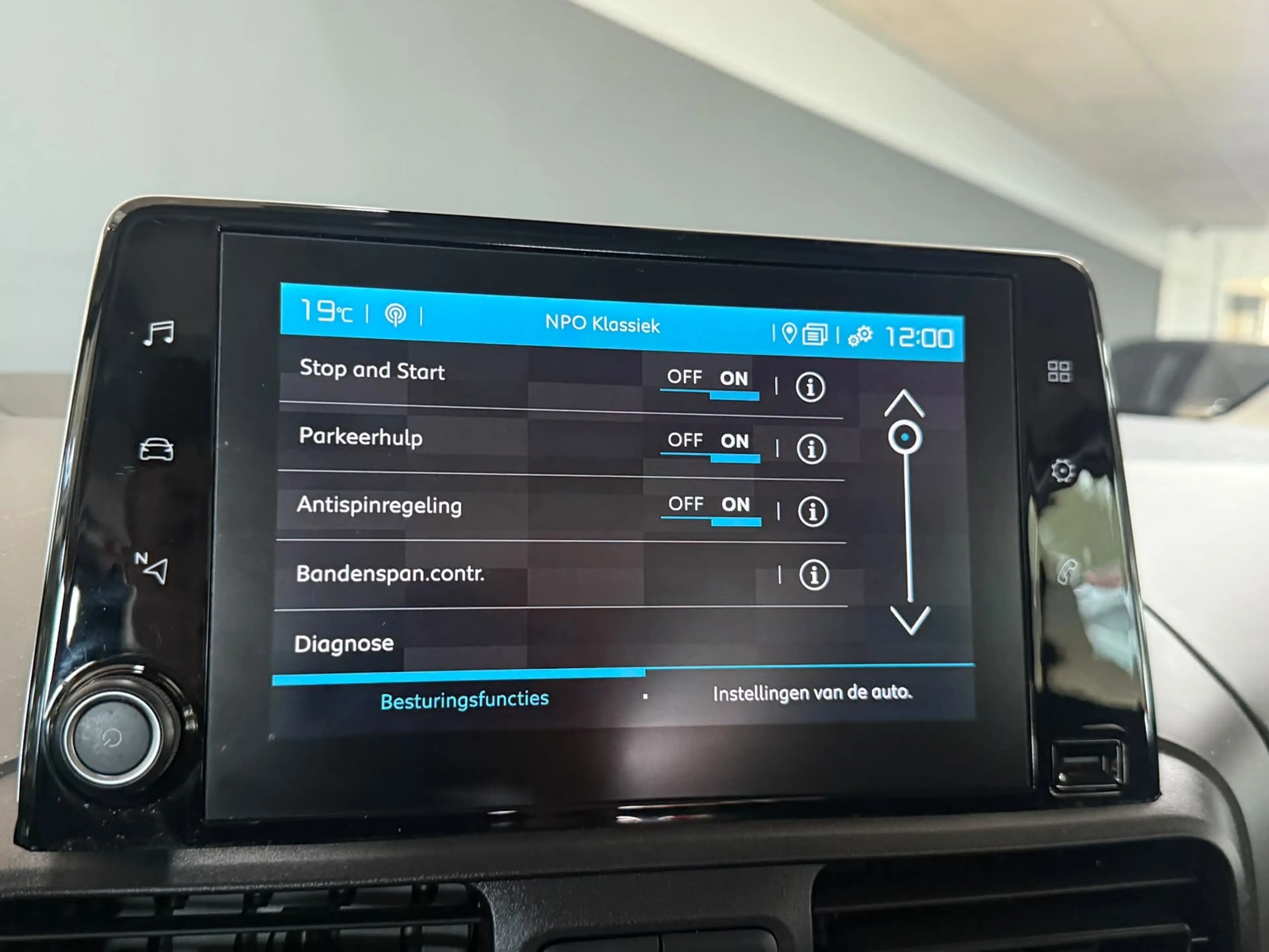 Citroen Berlingo XL 1.2 PureTech Feel 7p. | Sensoren | Cruise | Nav — photo 17
