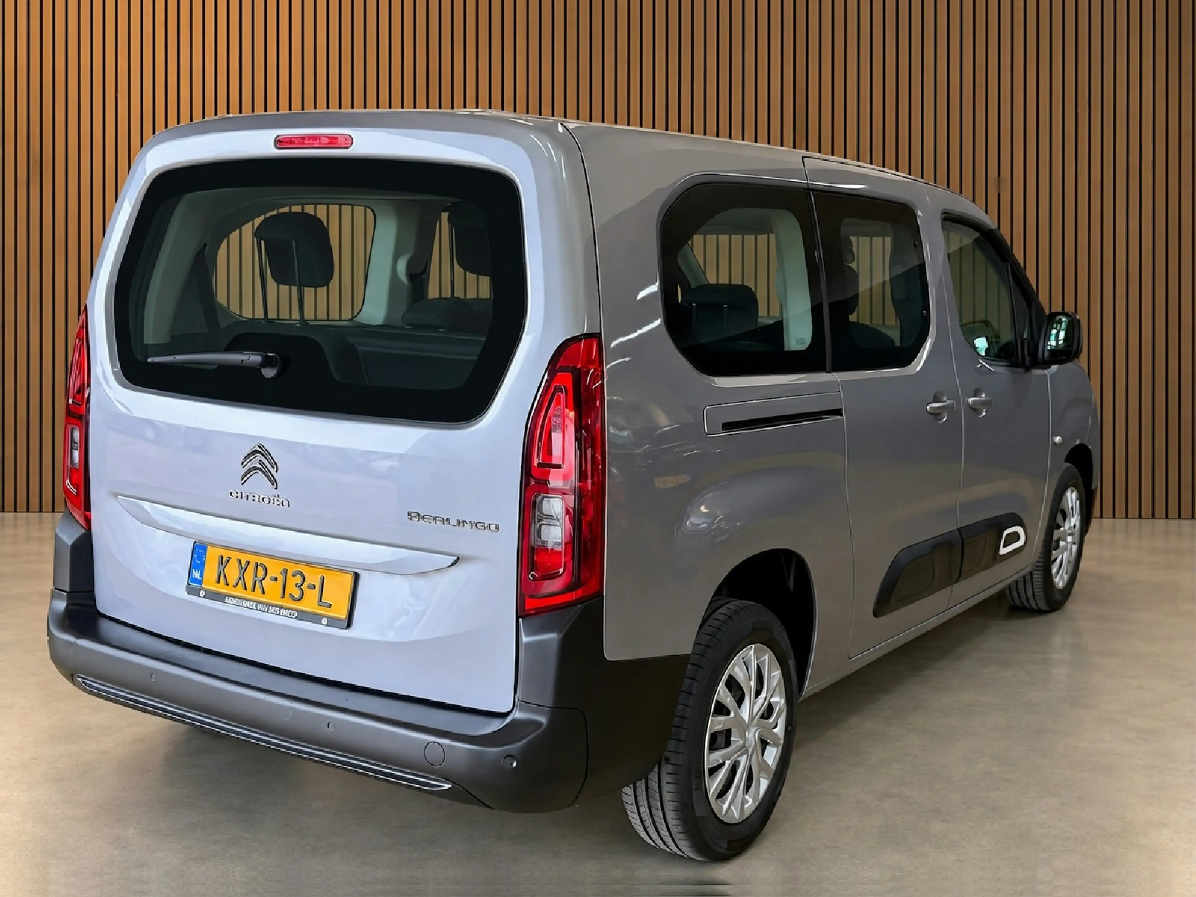 Citroen Berlingo XL 1.2 PureTech Feel 7p. | Sensoren | Cruise | Nav — photo 4