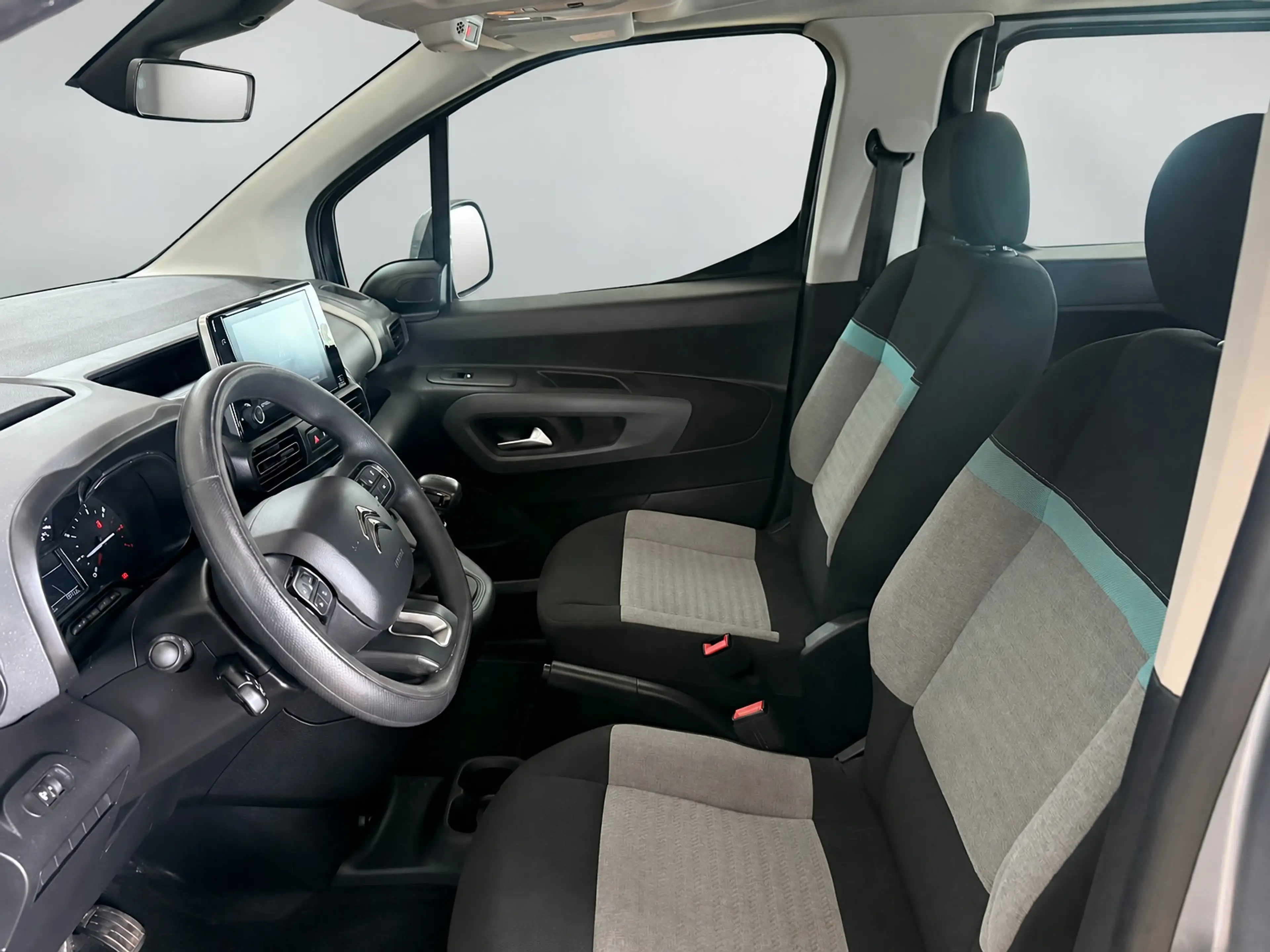 Citroen Berlingo XL 1.2 PureTech Feel 7p. | Sensoren | Cruise | Nav — photo 8