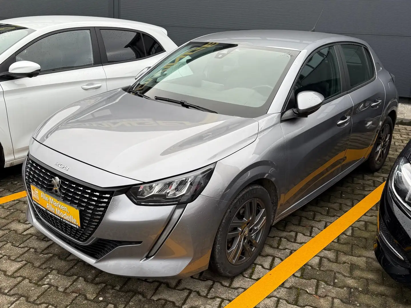 Peugeot 208 Like Grau - 1