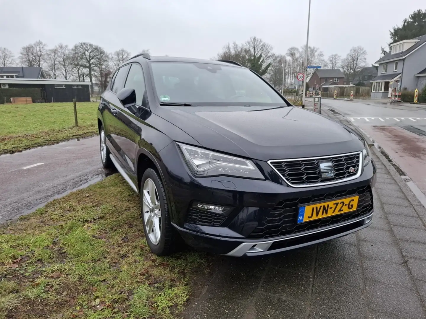 SEAT Ateca 1.5 TSI FR BnsInt Noir - 2