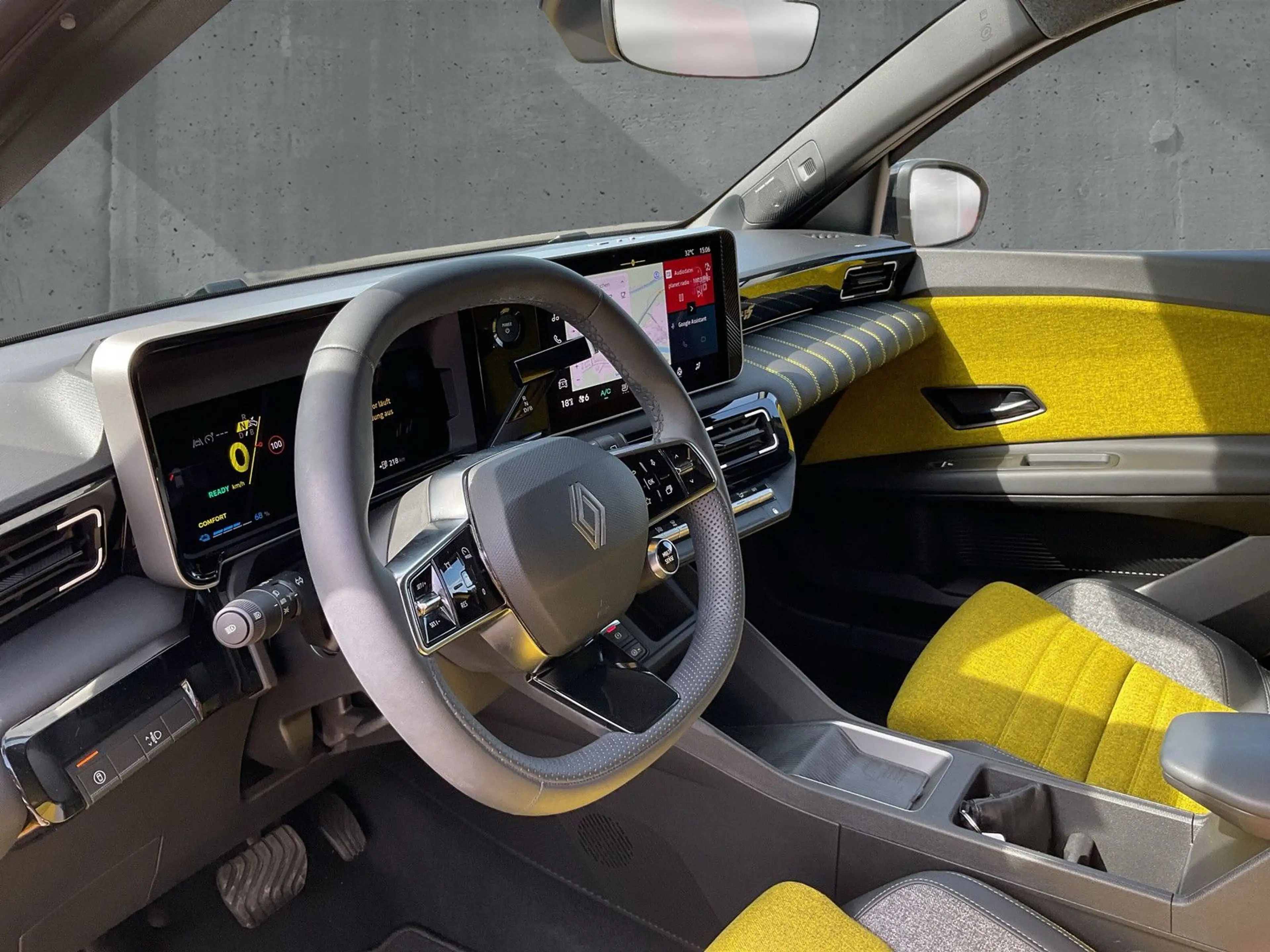 Renault R 5 E-Tech Iconic Five 150 Comfort Range — photo 9