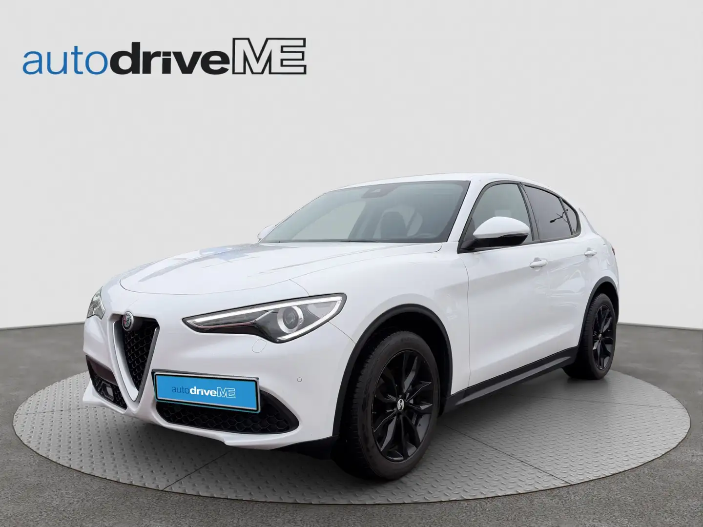 Alfa Romeo Stelvio Super 2,2 ATX AWD Weiß - 1