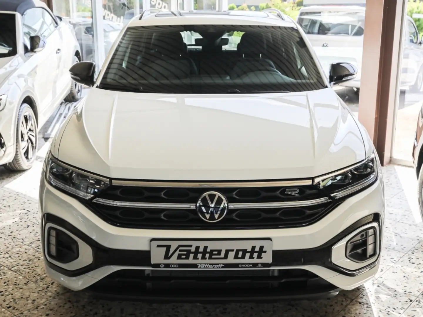 Volkswagen T-Roc 1.5 TSI DSG R-Line Black Style Pano AHK Weiß - 2