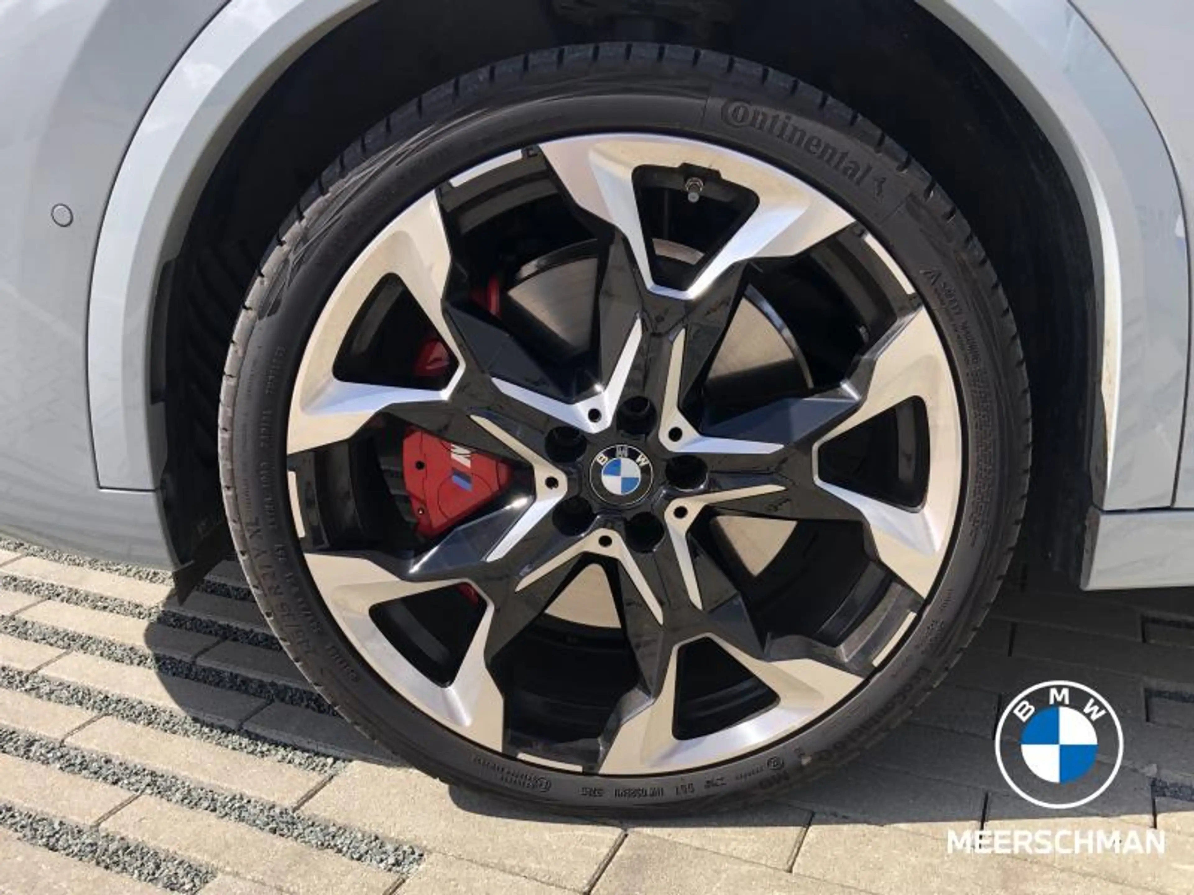 BMW X2 Msportpro pano trekh comf iconicgl heated steer an — photo 8