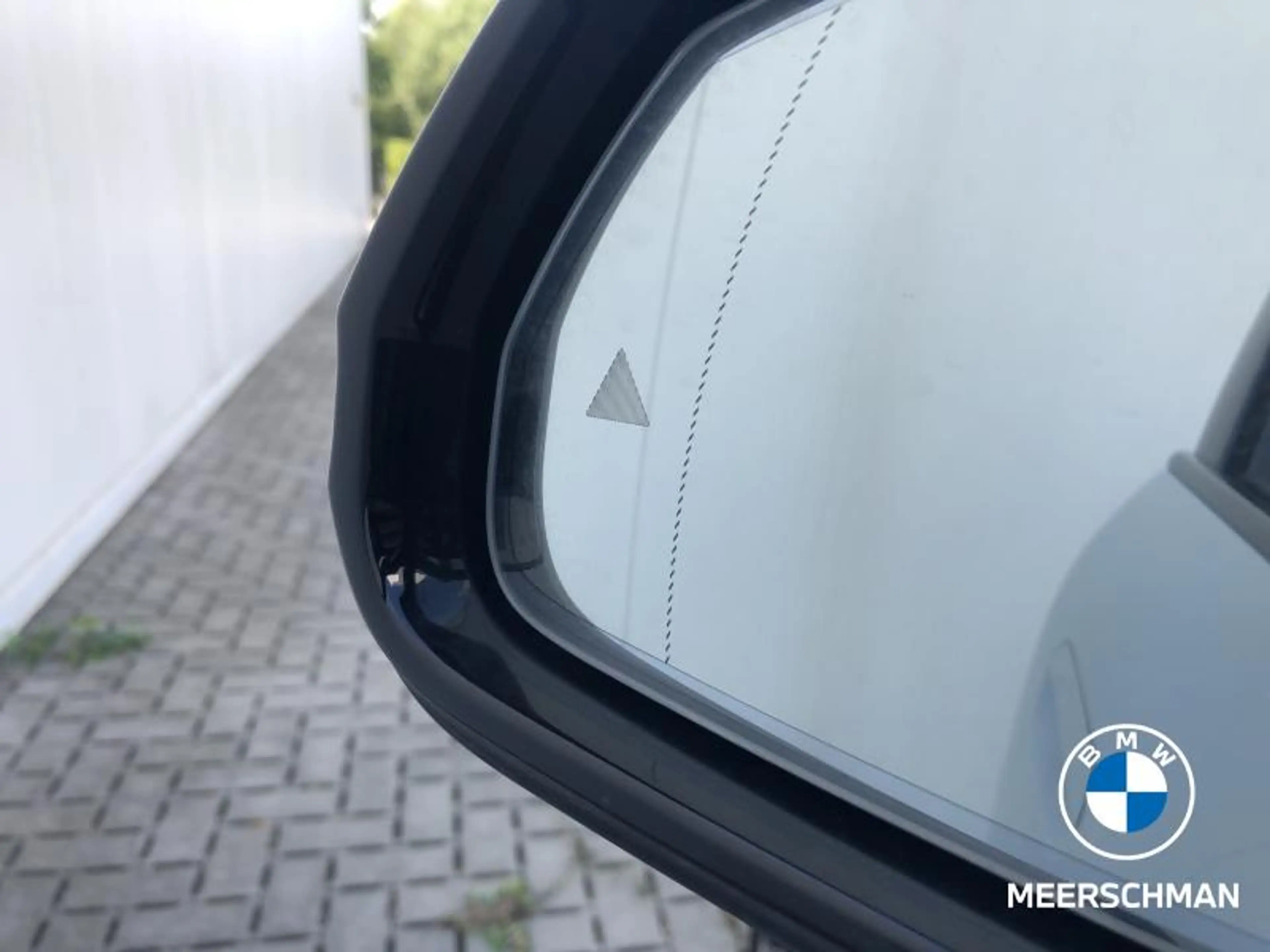 BMW X2 Msportpro pano trekh comf iconicgl heated steer an — photo 13
