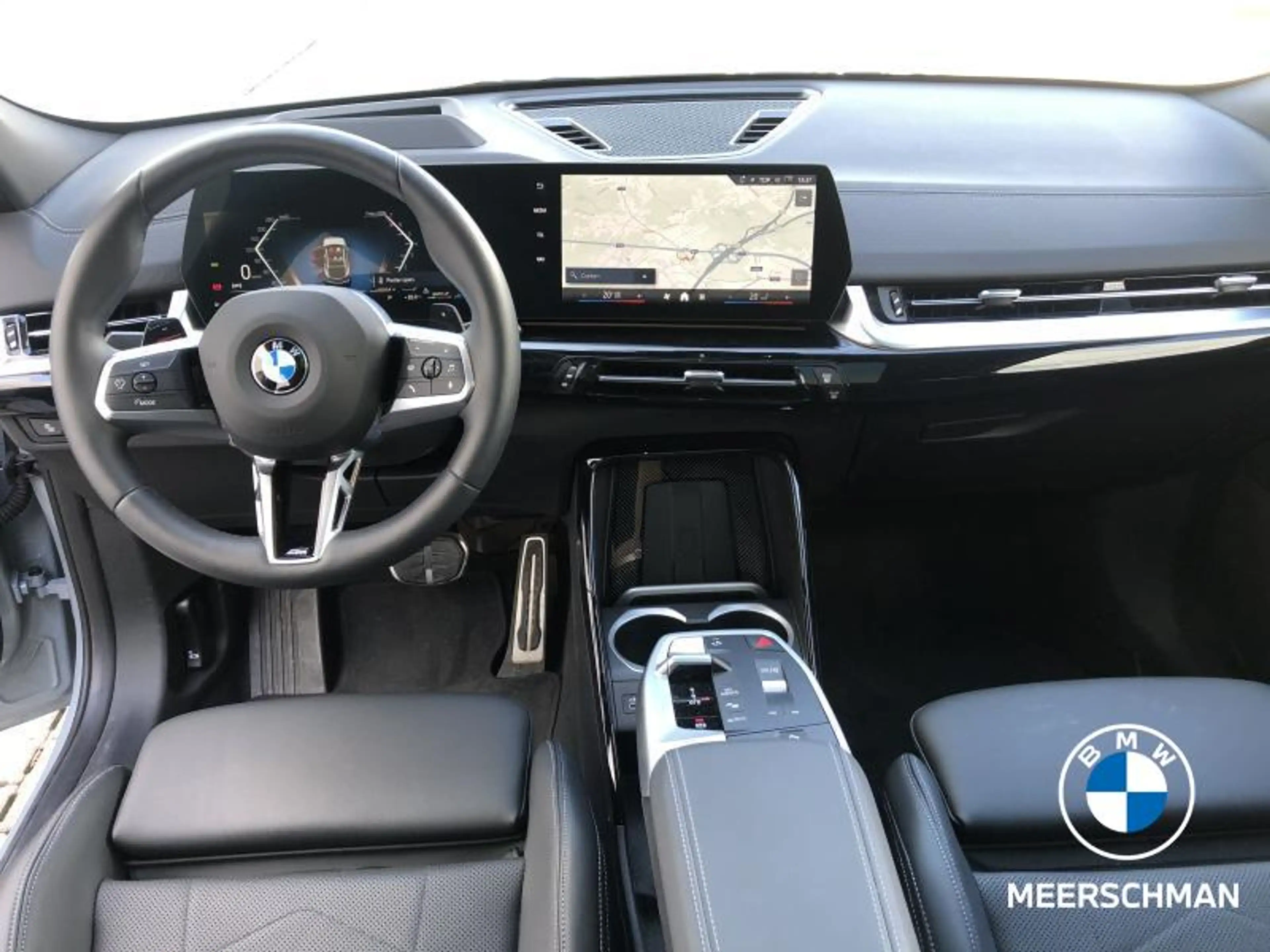 BMW X2 Msportpro pano trekh comf iconicgl heated steer an — photo 7
