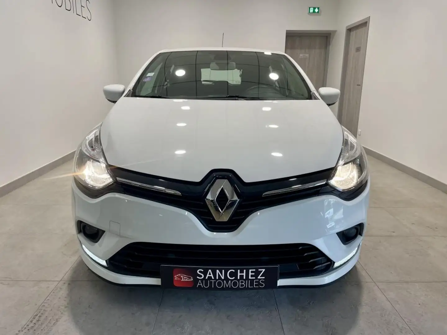 Renault Clio IV 0.9 TCe 90CV BUSINESS Blanc - 2