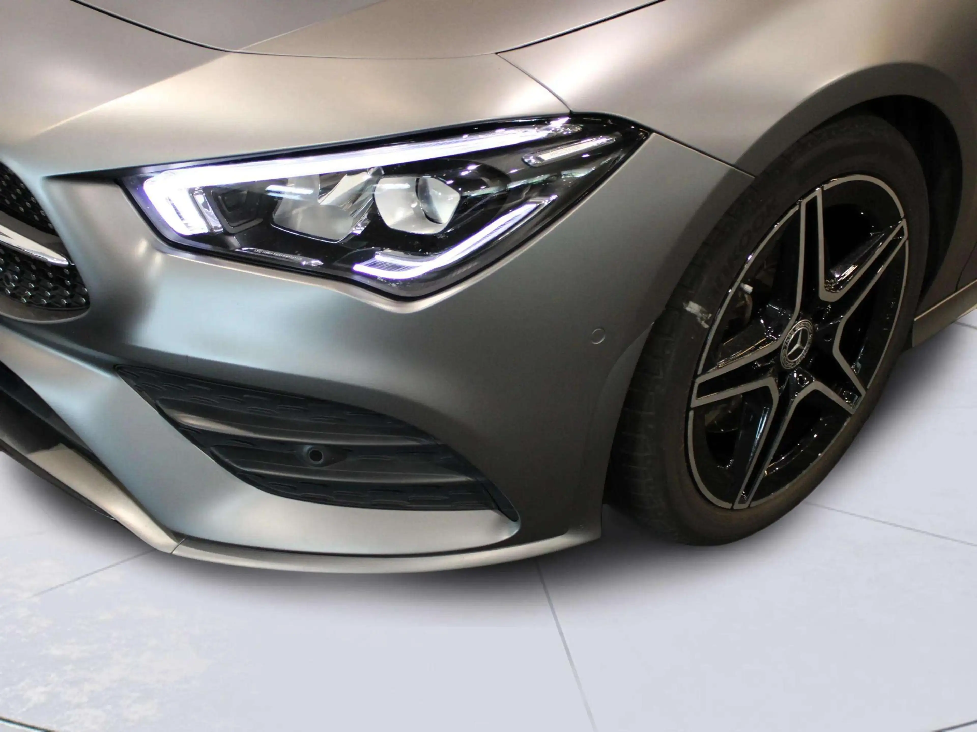 Mercedes-Benz CLA 200 Coupé Business Solution AMG — photo 6