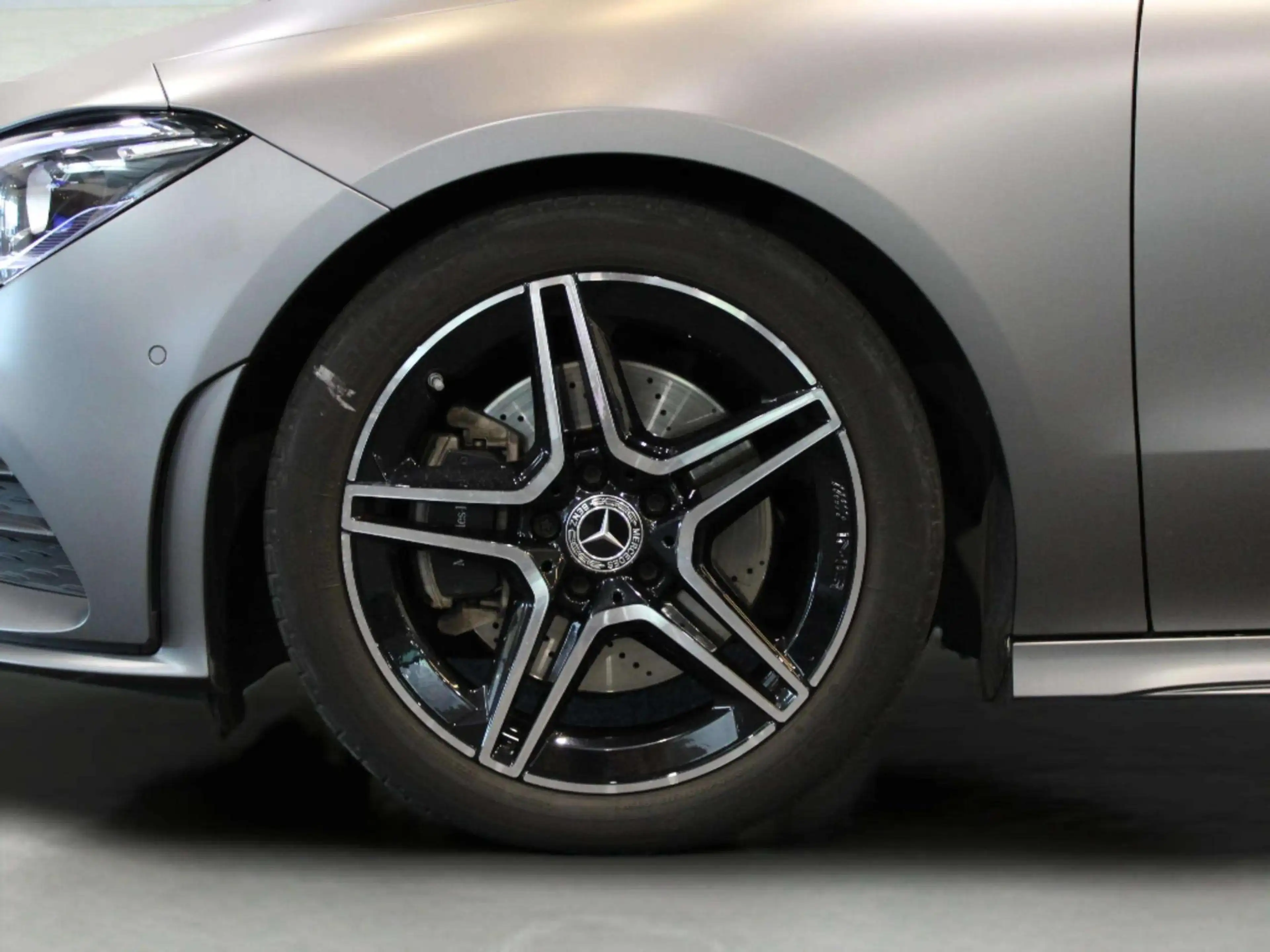 Mercedes-Benz CLA 200 Coupé Business Solution AMG — photo 7
