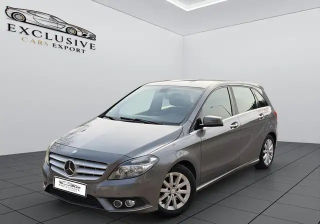Mercedes-Benz B 200 Mercedes B200 136CV Année 2013 à 2990