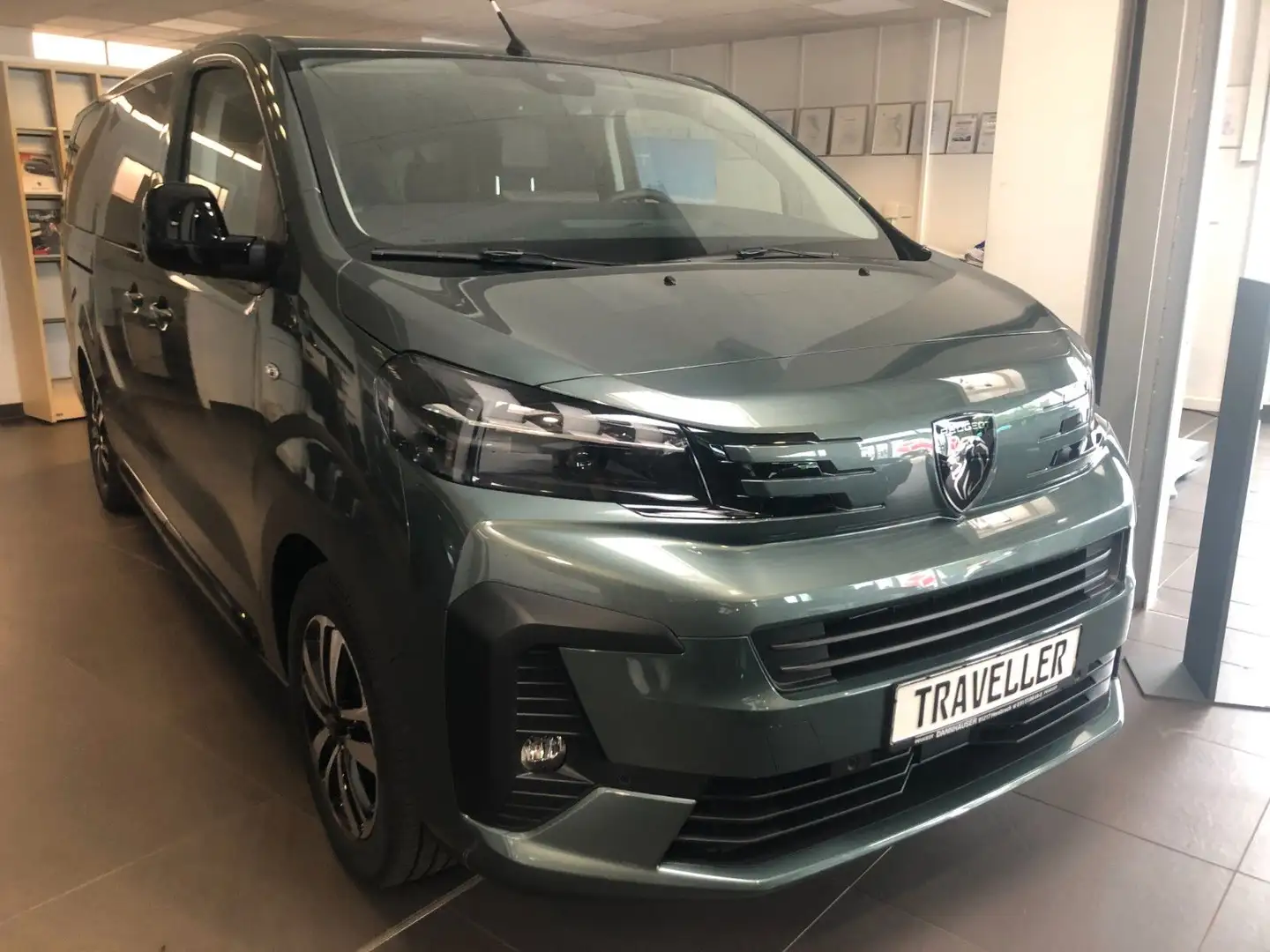 Peugeot Traveller BlueHDi 180 EAT8 Allure L3 *sofort* Vert - 2