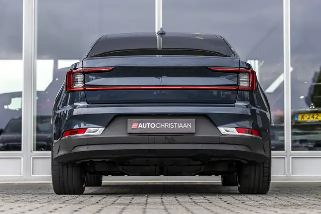 Polestar 2 view 4