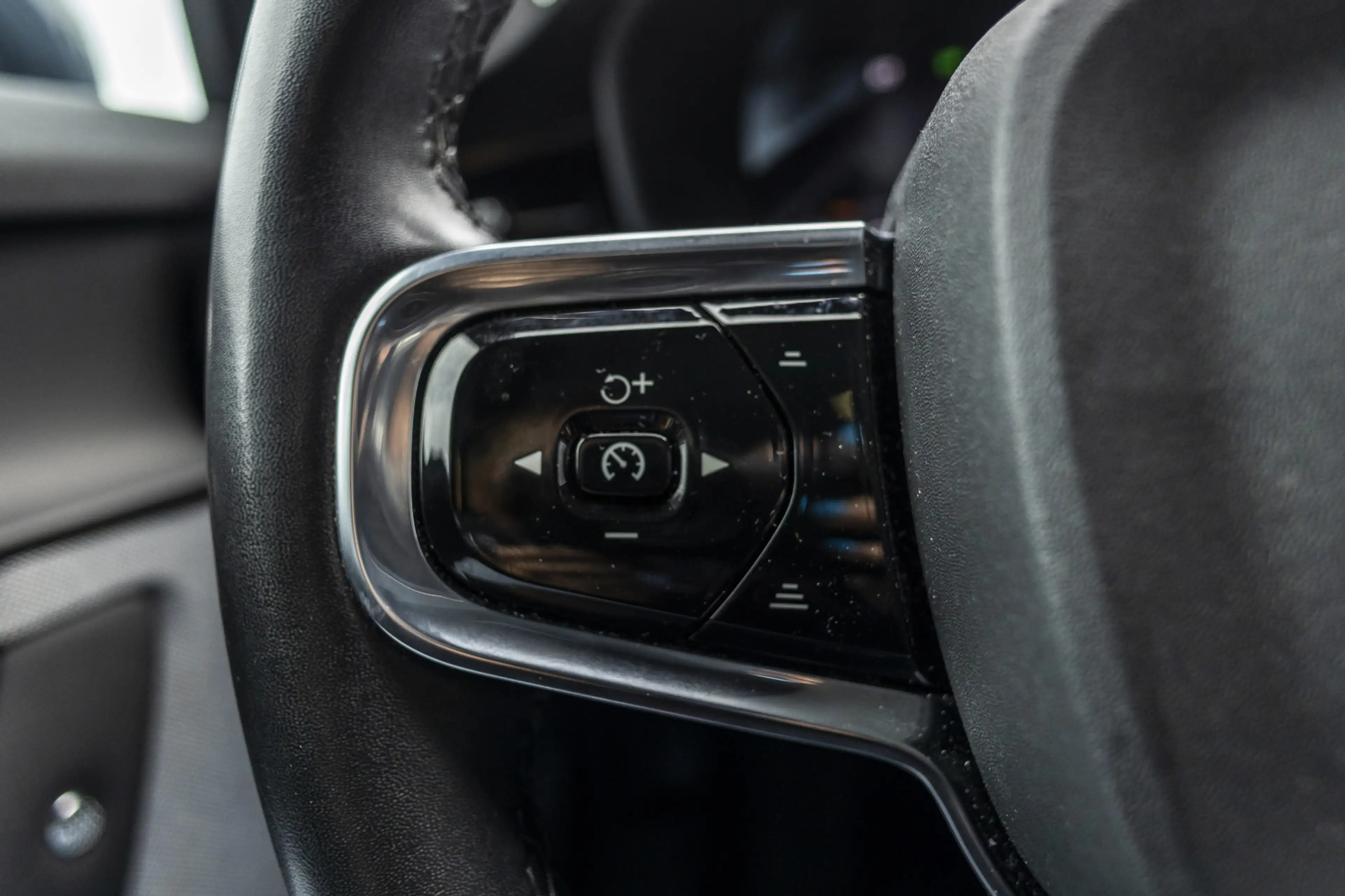Polestar 2 Long Range Dual Motor Performance Plus 82 kWh | Ha — photo 31