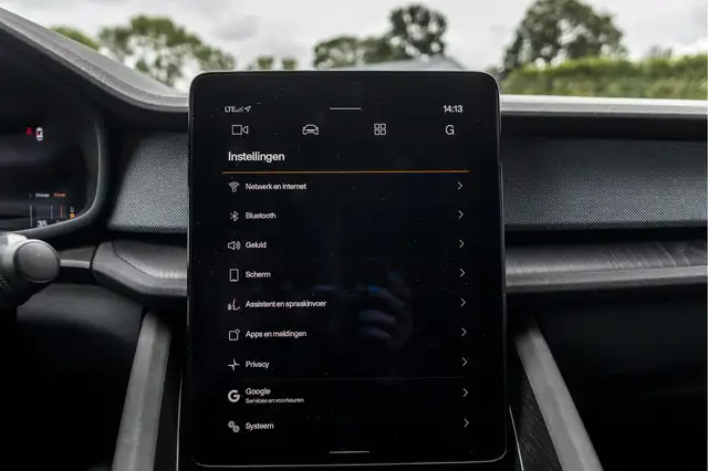 Polestar 2 view 28