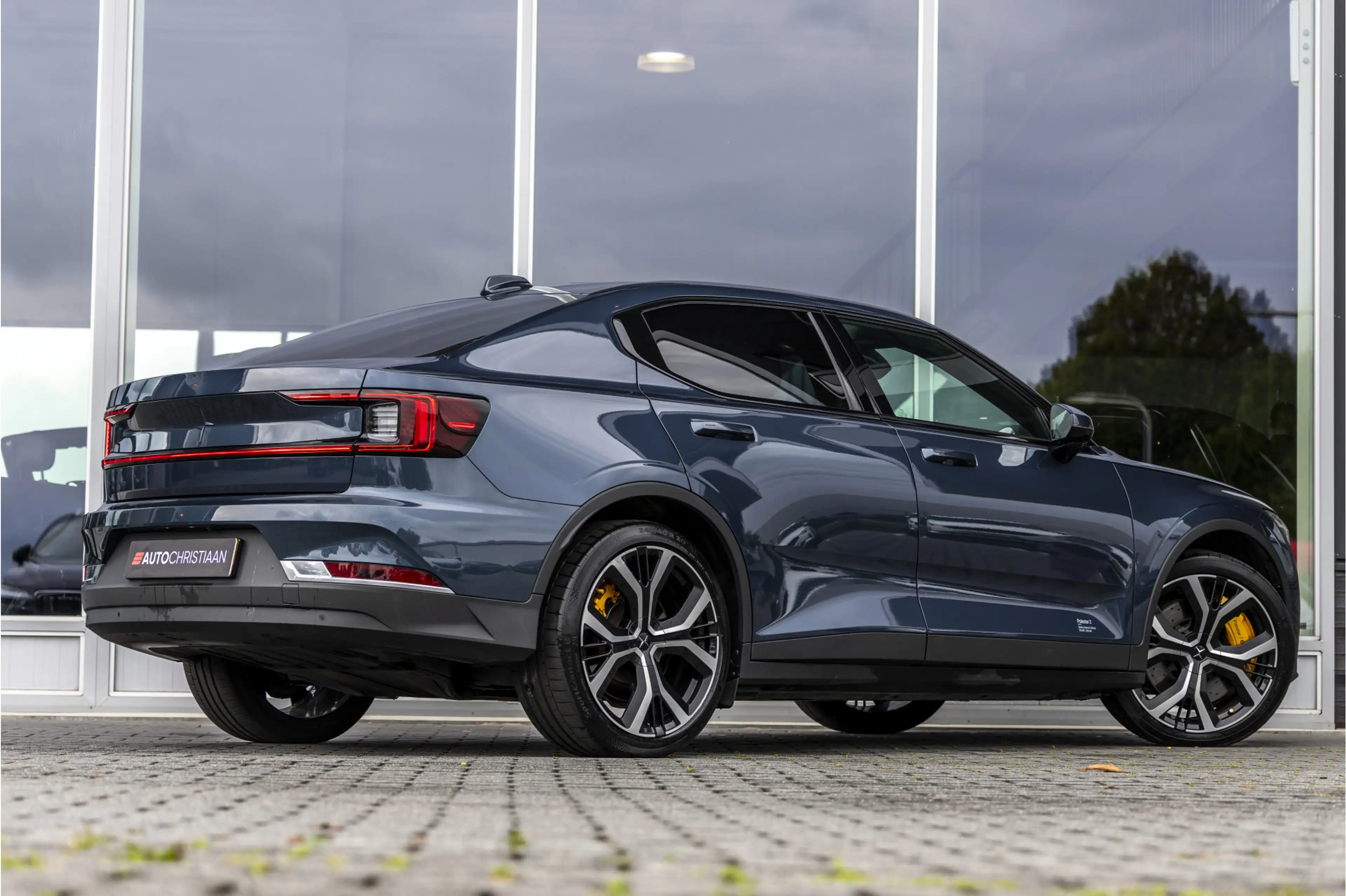 Polestar 2 Long Range Dual Motor Performance Plus 82 kWh | Ha — photo 2