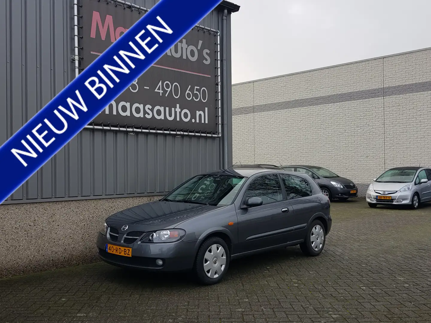 Nissan Almera 1.5 i Acenta uitvoering airco 1e eigenaar !!! Grau - 1
