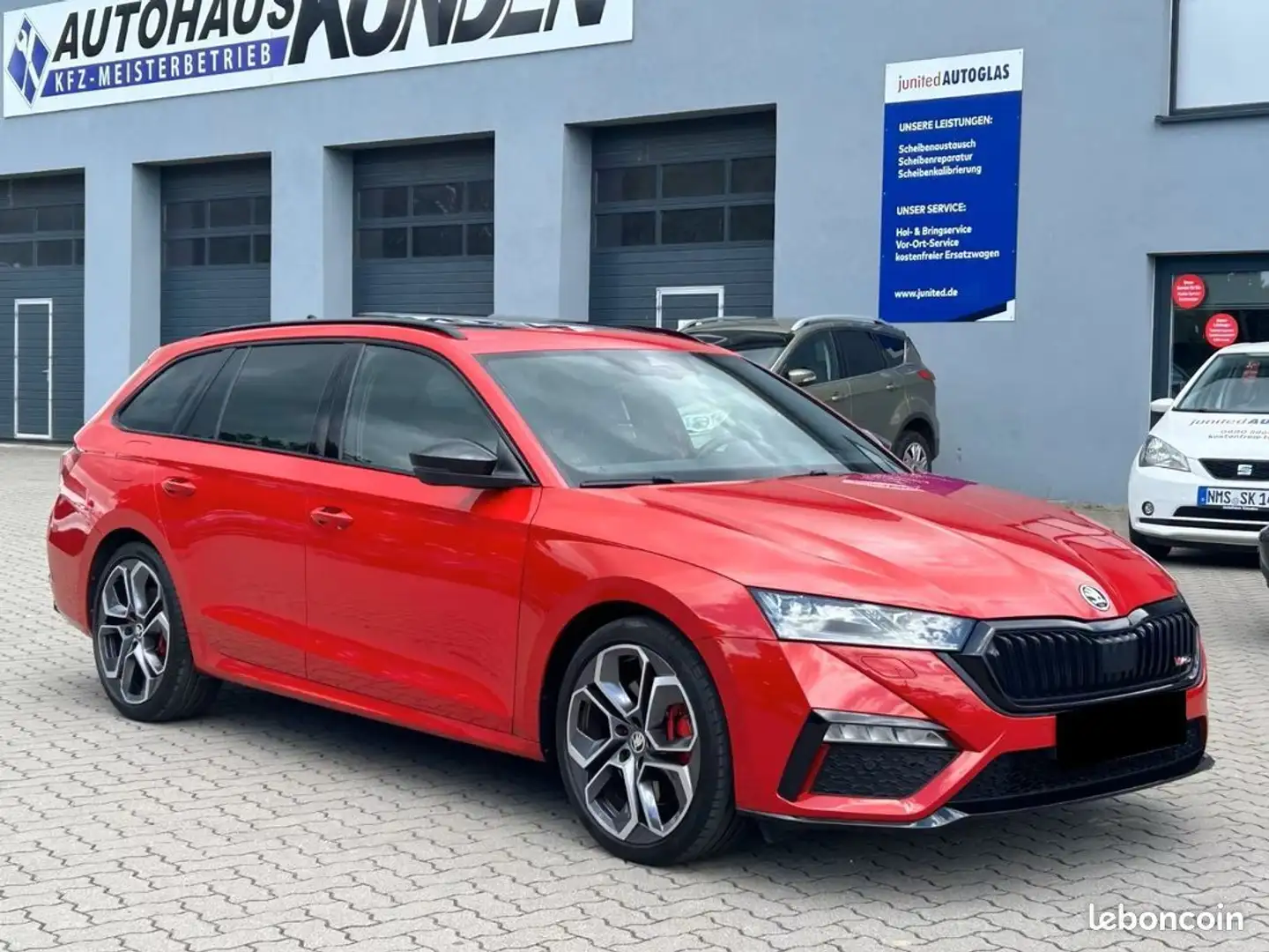 Skoda Octavia RS 2.0TSI 245CH ACC-DSG-GPS-LED-TOIT OUVRANT PANORAMIQUE-AFFICHAGE TETE HAUTE-SIEGES ELECTRIQUE Rouge - 1