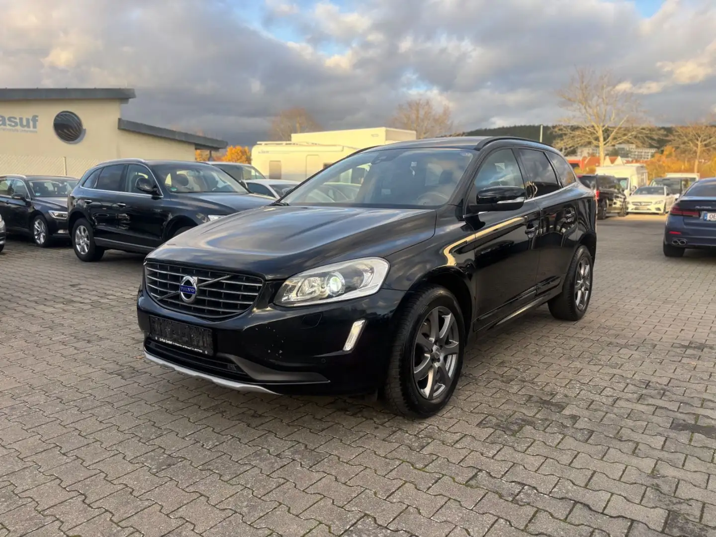 Volvo XC60 Momentum Digital Cockpit Xenon Navi Memory Schwarz - 1