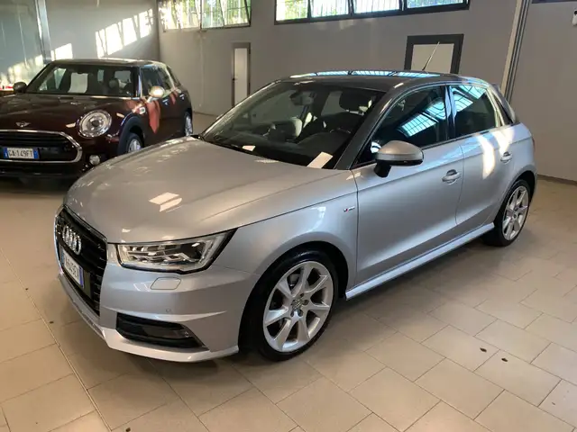 Audi A1 A1 Sportback 1.6 tdi Admired s-tronic S-LINE PREZZO REALE