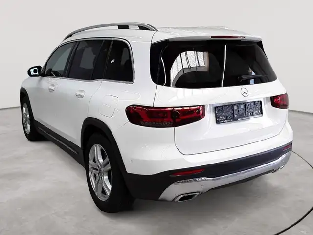 Mercedes-Benz GLB view 5