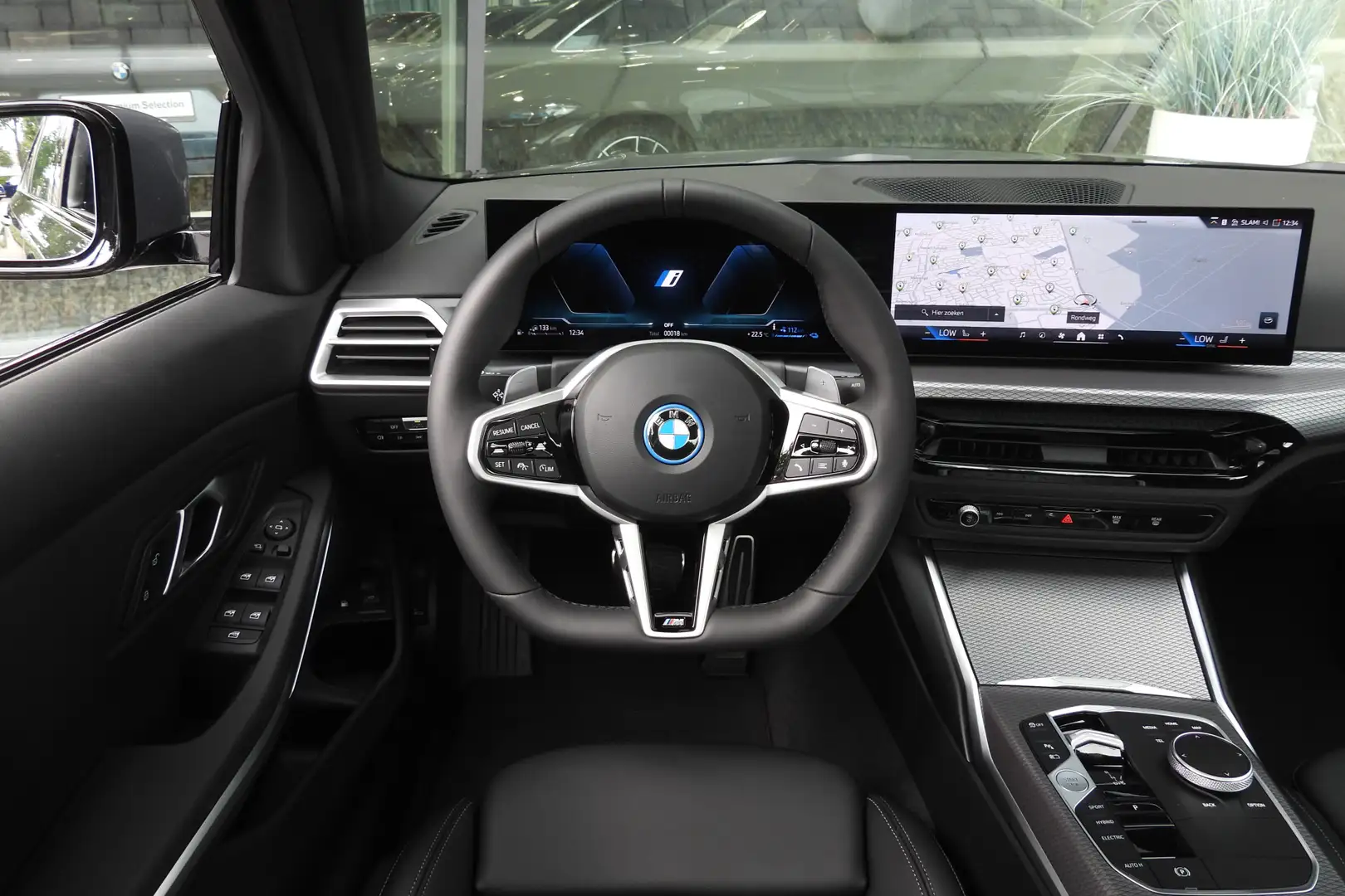 BMW 330 3 Serie 330e M Sport Automaat / Schuif-kanteldak / Grijs - 2