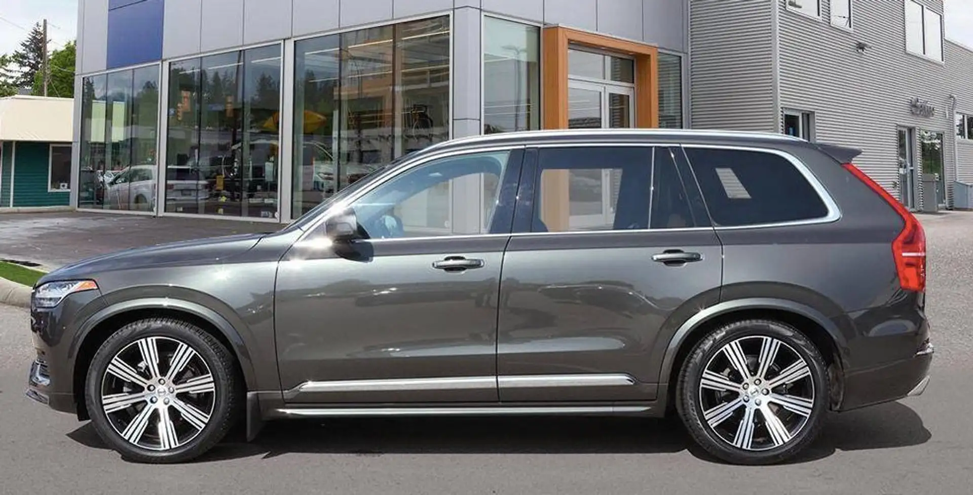 Volvo XC90 XC90 Recharge T6 AWD 303+87 cc Inscription Luxe Zilver - 1
