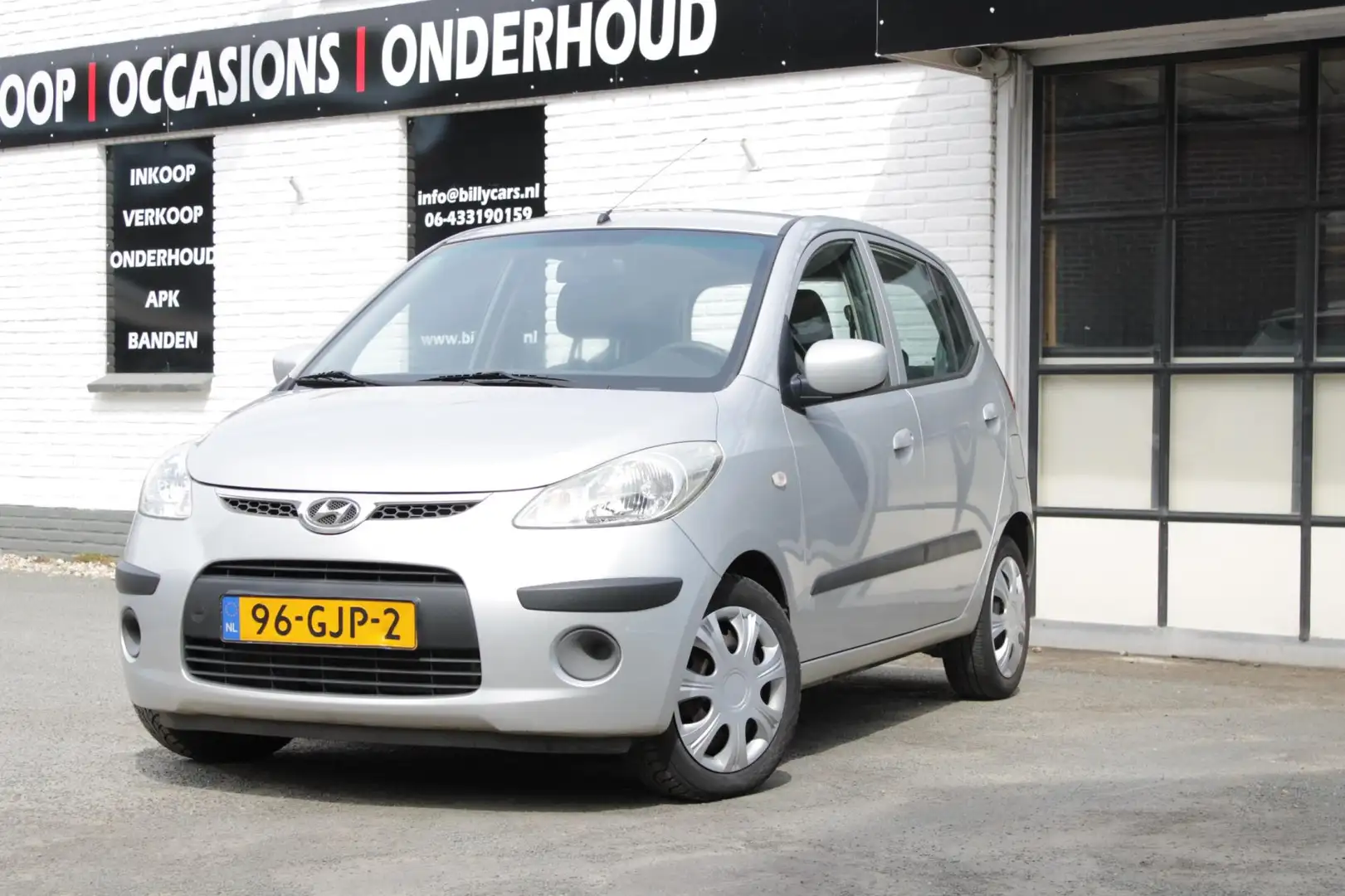 Hyundai i10 1.1 Dynamic Cool | Airco | Elec Ramen Grijs - 1