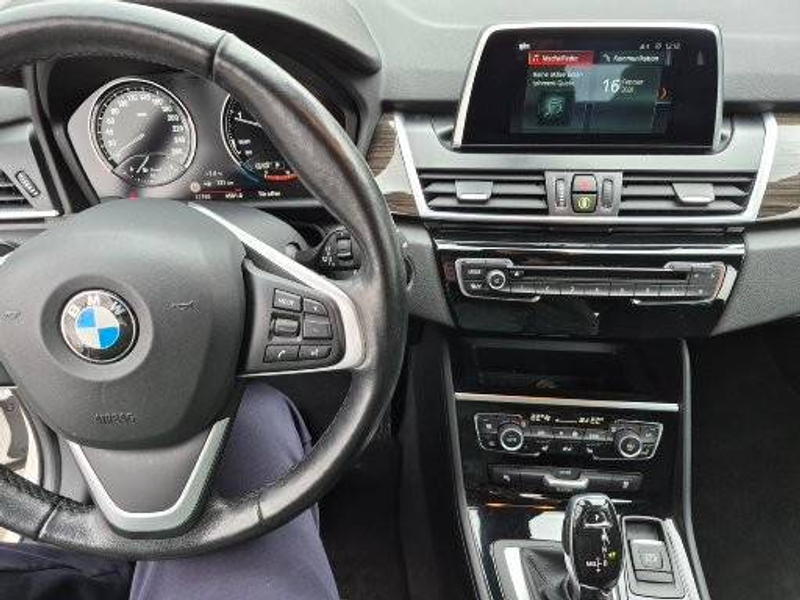 BMW 218 218d Active Tourer Aut. Advantage — photo 10