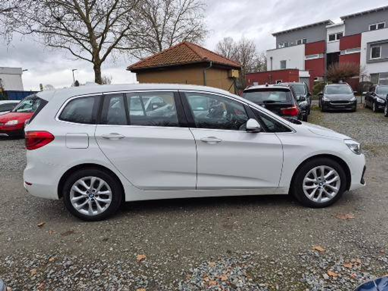 BMW 218 218d Active Tourer Aut. Advantage — photo 5