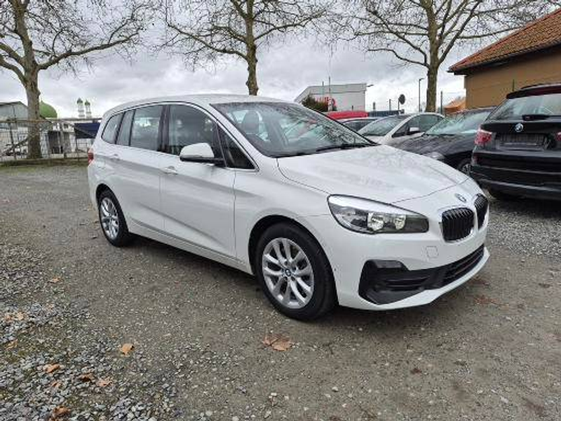 BMW 218 218d Active Tourer Aut. Advantage — photo 2