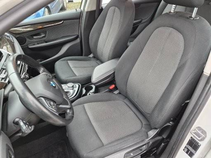 BMW 218 218d Active Tourer Aut. Advantage — photo 8