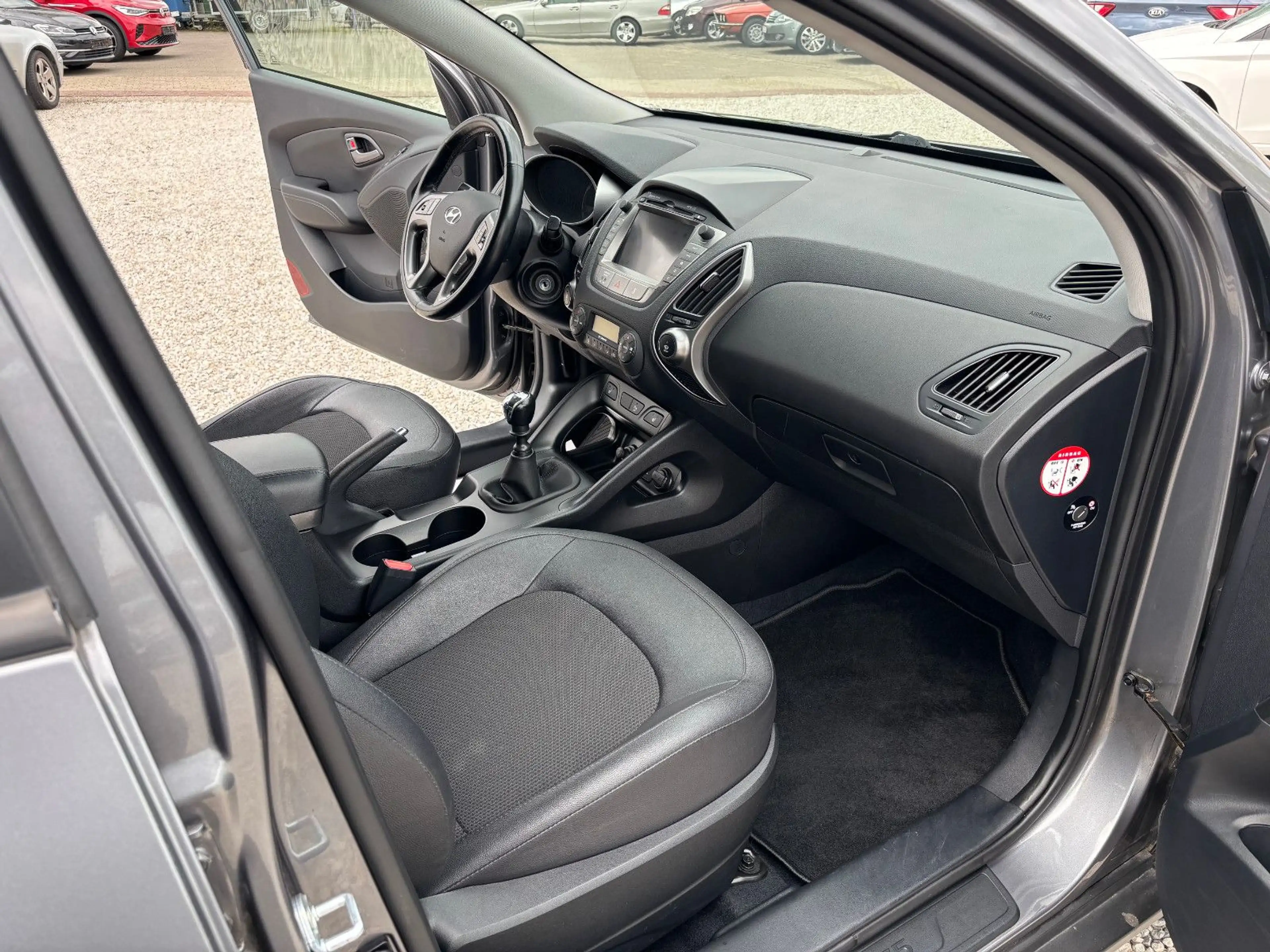 Hyundai iX35 2.0 GDI Trend 2WD +KAMERA+SHZ+GRA+STANDHEIZ — photo 12