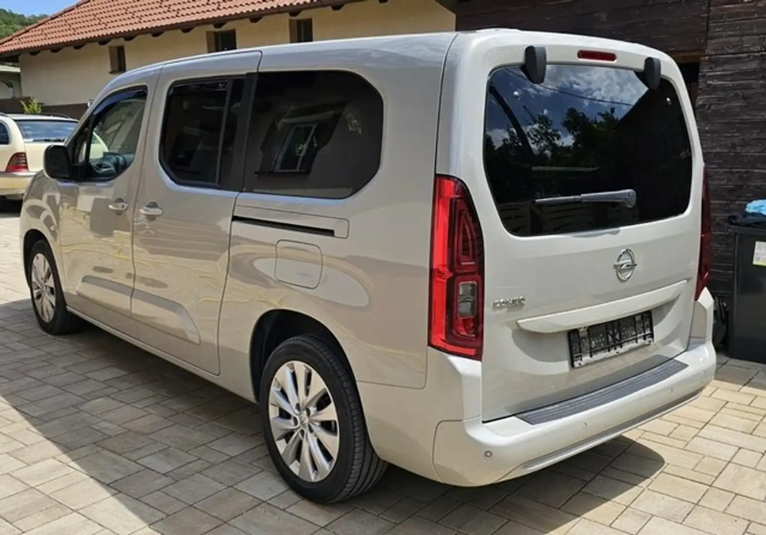 Opel Combo XL 7 Sitzer Rfk SHZ Klima abn. AHK Grau - 2