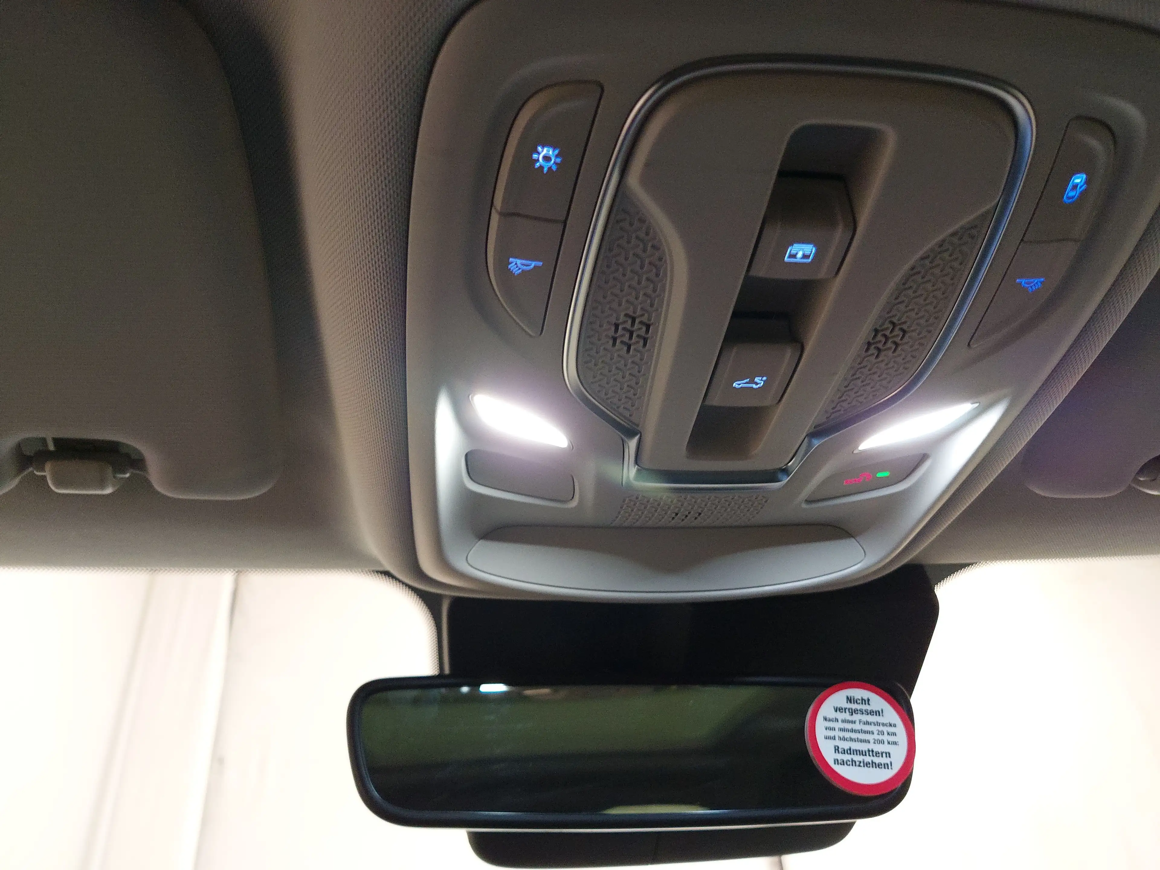 MG Marvel R Electric Luxury Navi LED Leder Pano — photo 13