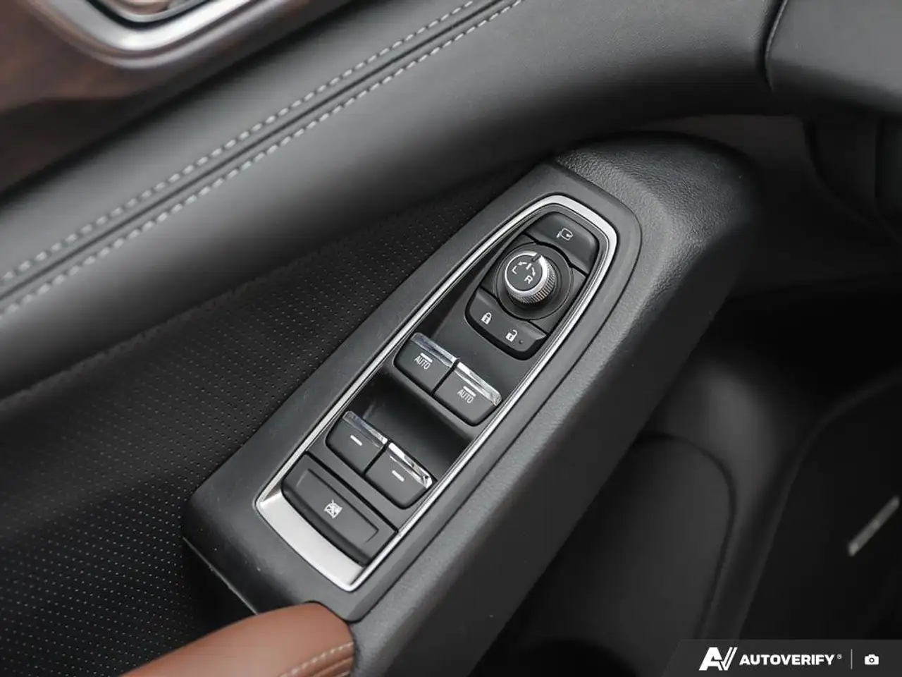 Subaru Ascent снимка Subaru Ascent