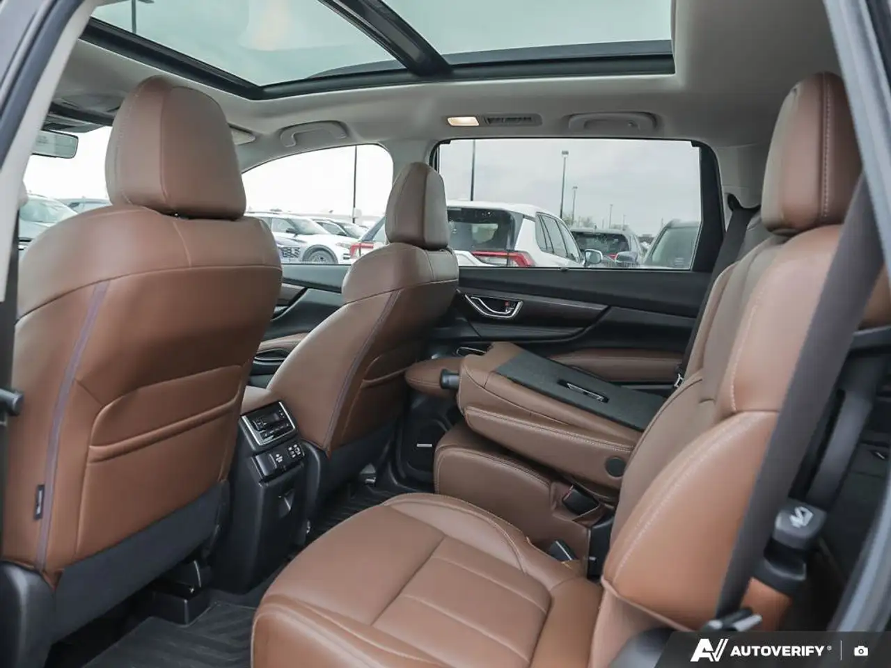 Subaru Ascent снимка Subaru Ascent