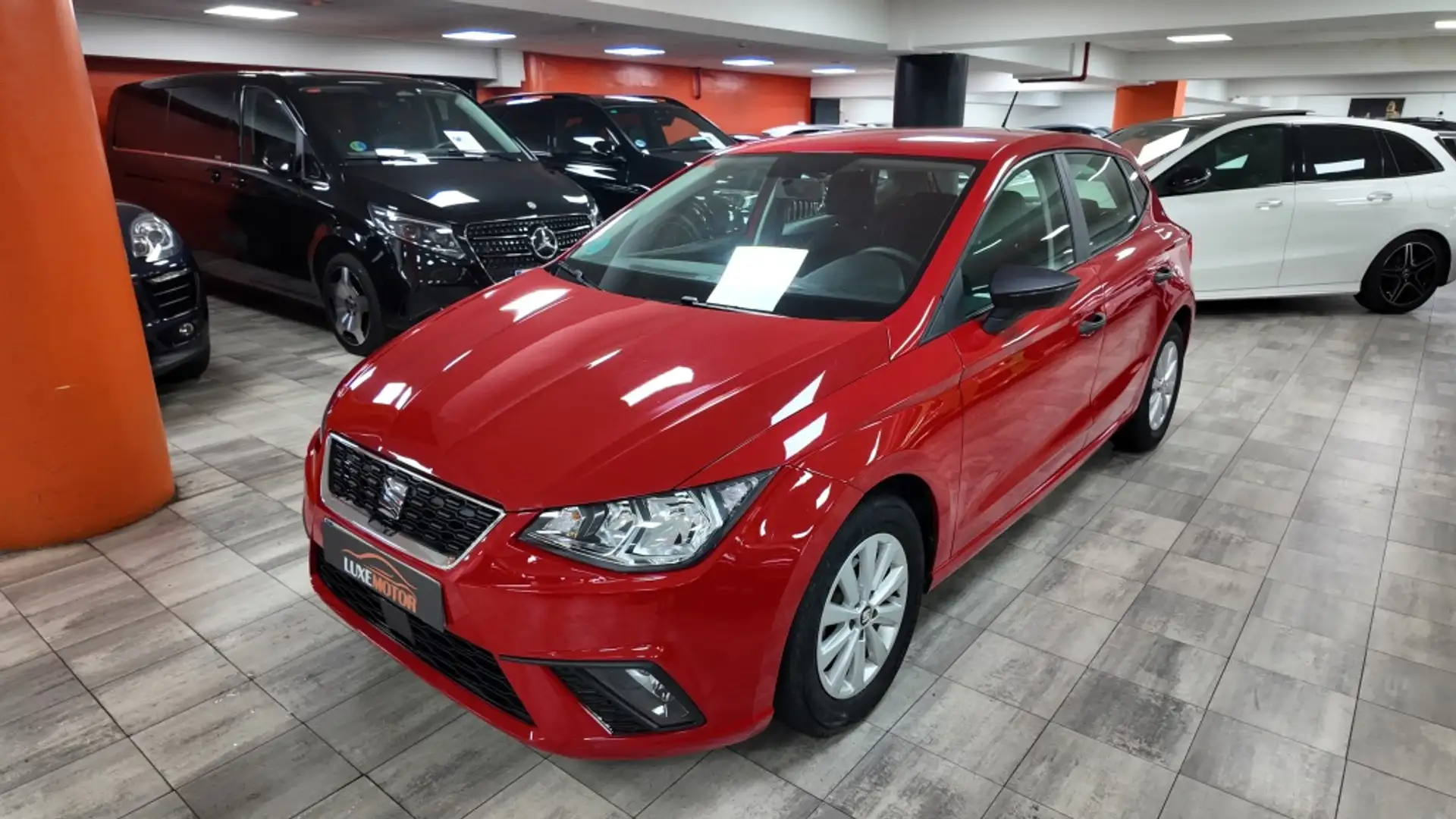 SEAT Ibiza 1.0 MPI S&S Style 80 Rojo - 1